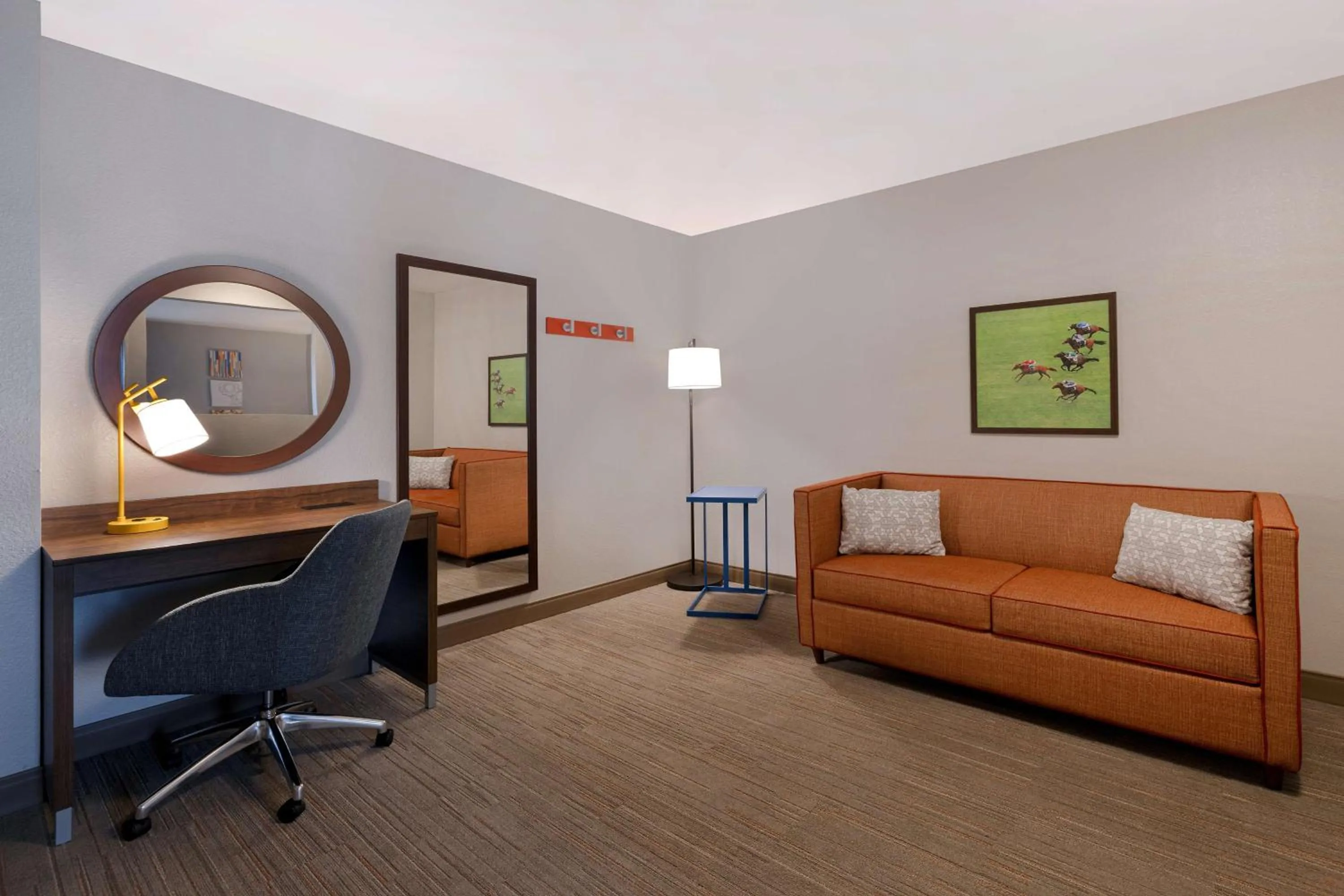 Bedroom in Hampton Inn by Hilton in Hot Springs, Arkansas