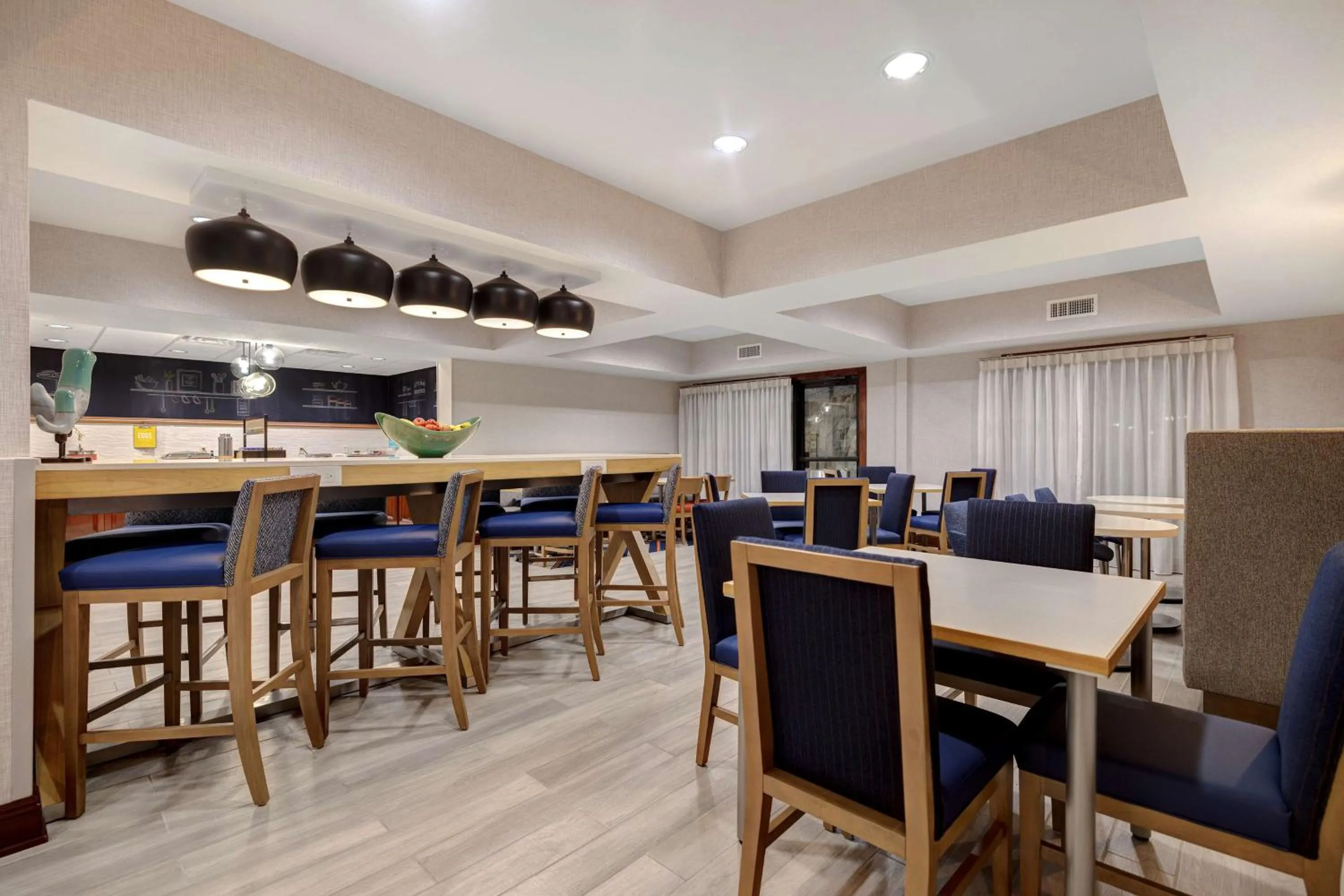 Breakfast in Hampton Inn by Hilton in Hot Springs, Arkansas