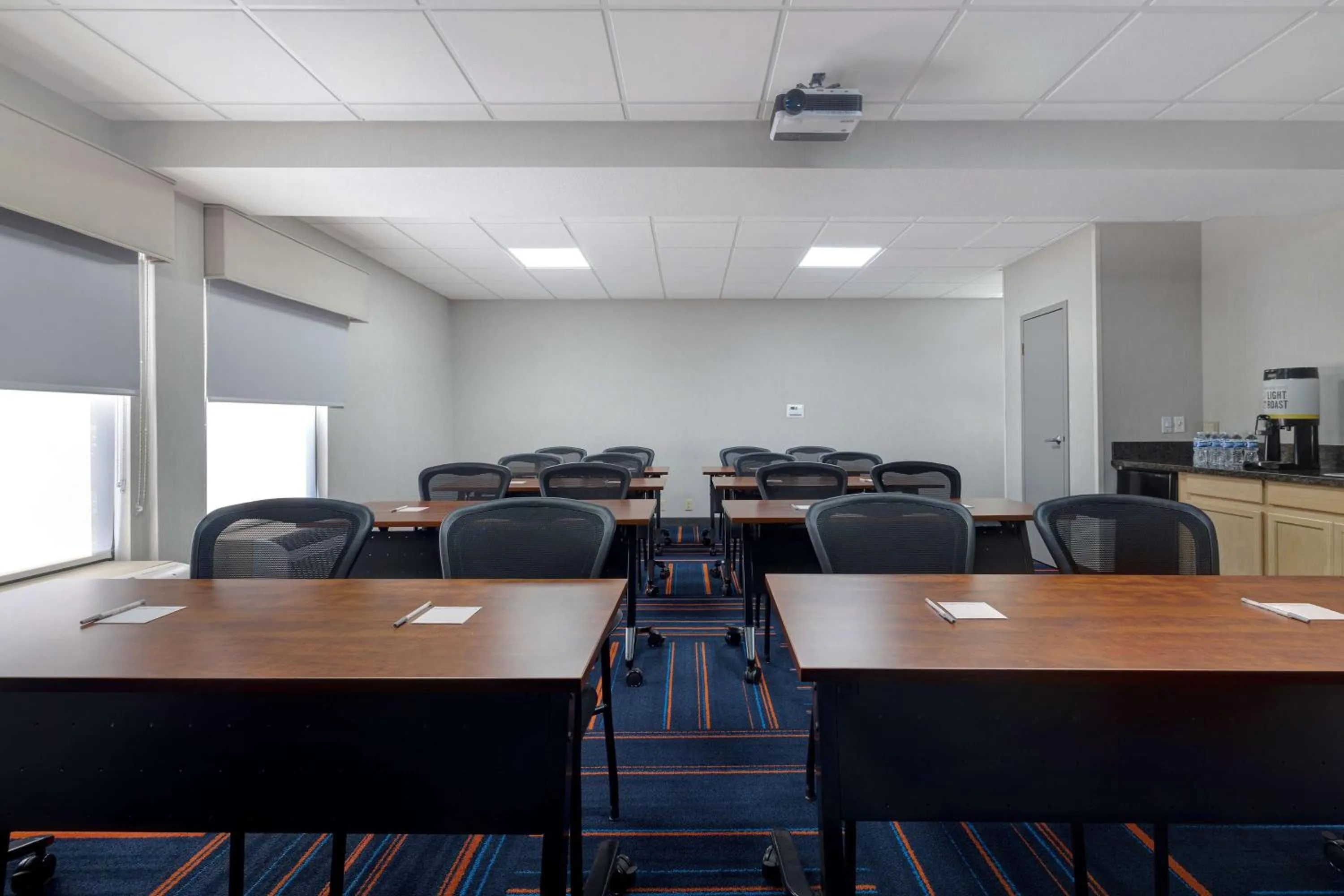 Meeting/conference room in Hampton Inn by Hilton in Hot Springs, Arkansas