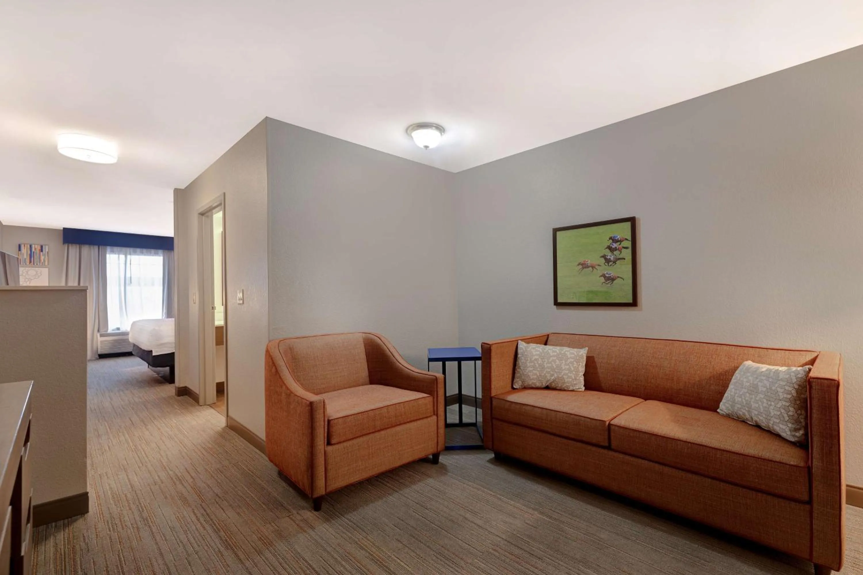 Living room in Hampton Inn by Hilton in Hot Springs, Arkansas