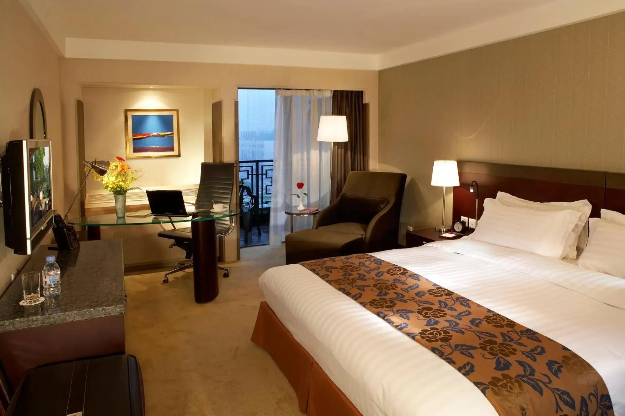 Business King Room in Jianguo Hotel Business King Room in Jianguo Hotel