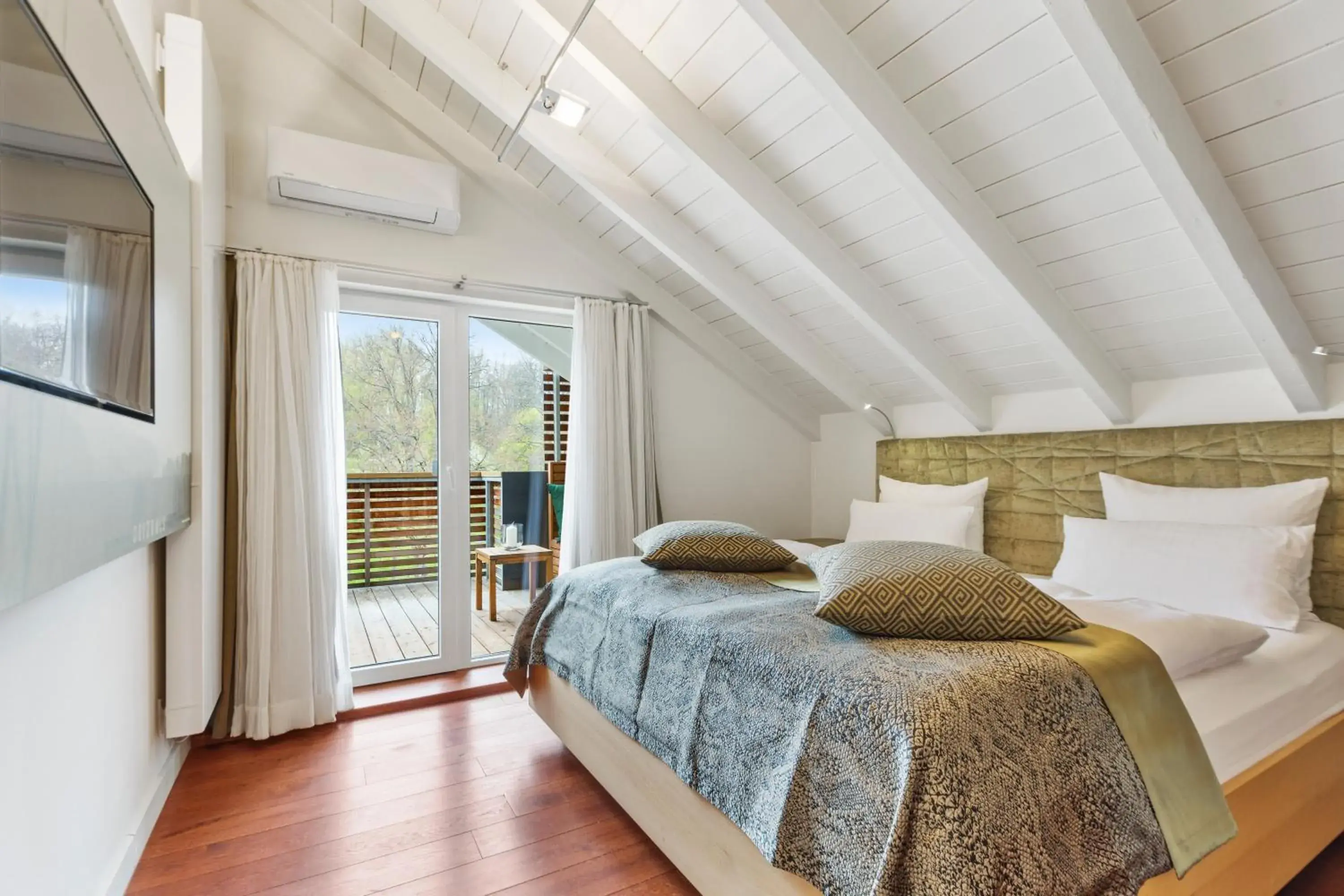 Grand Suite for single use - single occupancy in Romantik Hotel Landschloss Fasanerie Grand Suite for single use - single occupancy in Romantik Hotel Landschloss Fasanerie