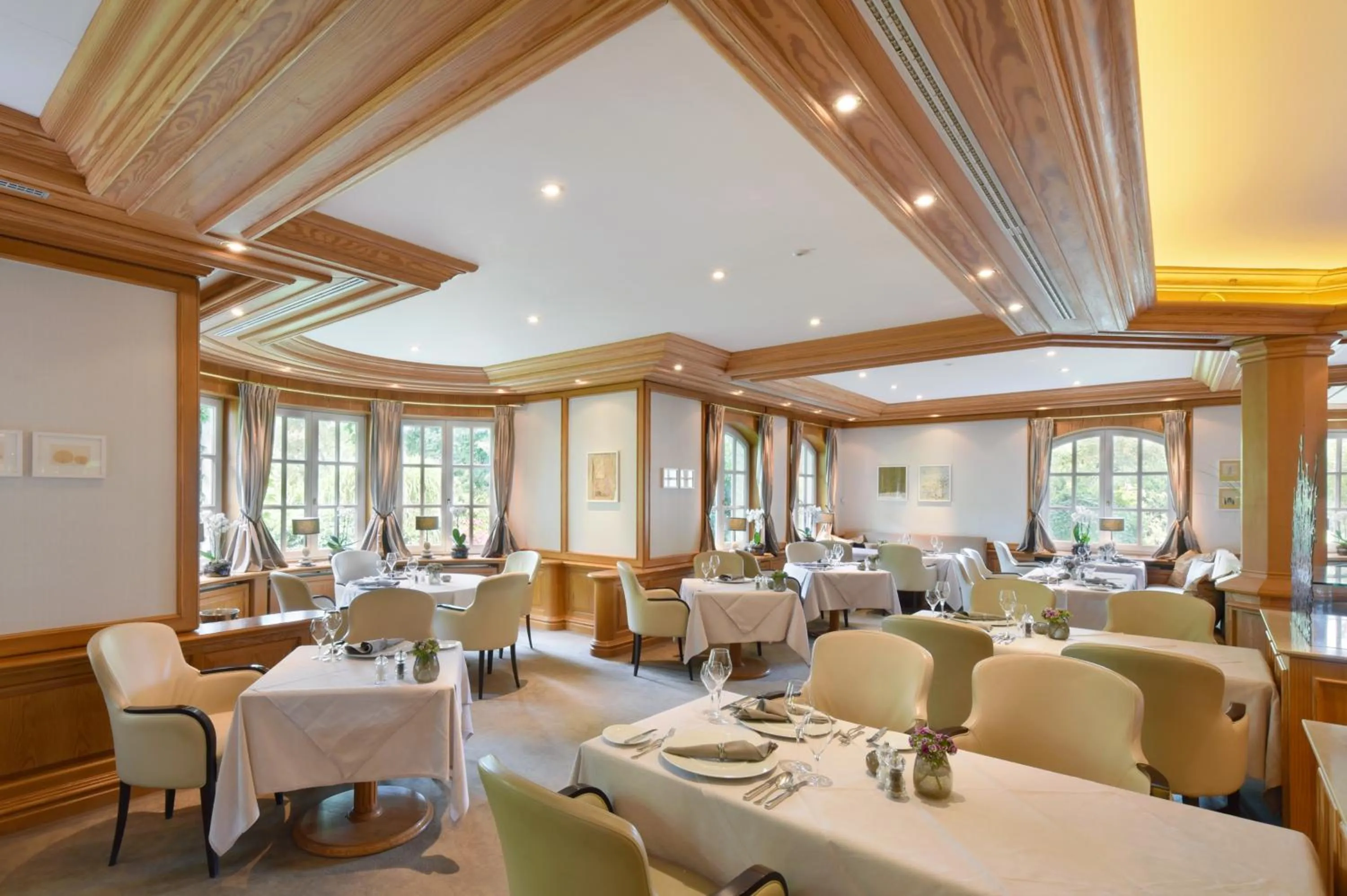 Restaurant/places to eat in Hotel Landhaus Wachtelhof