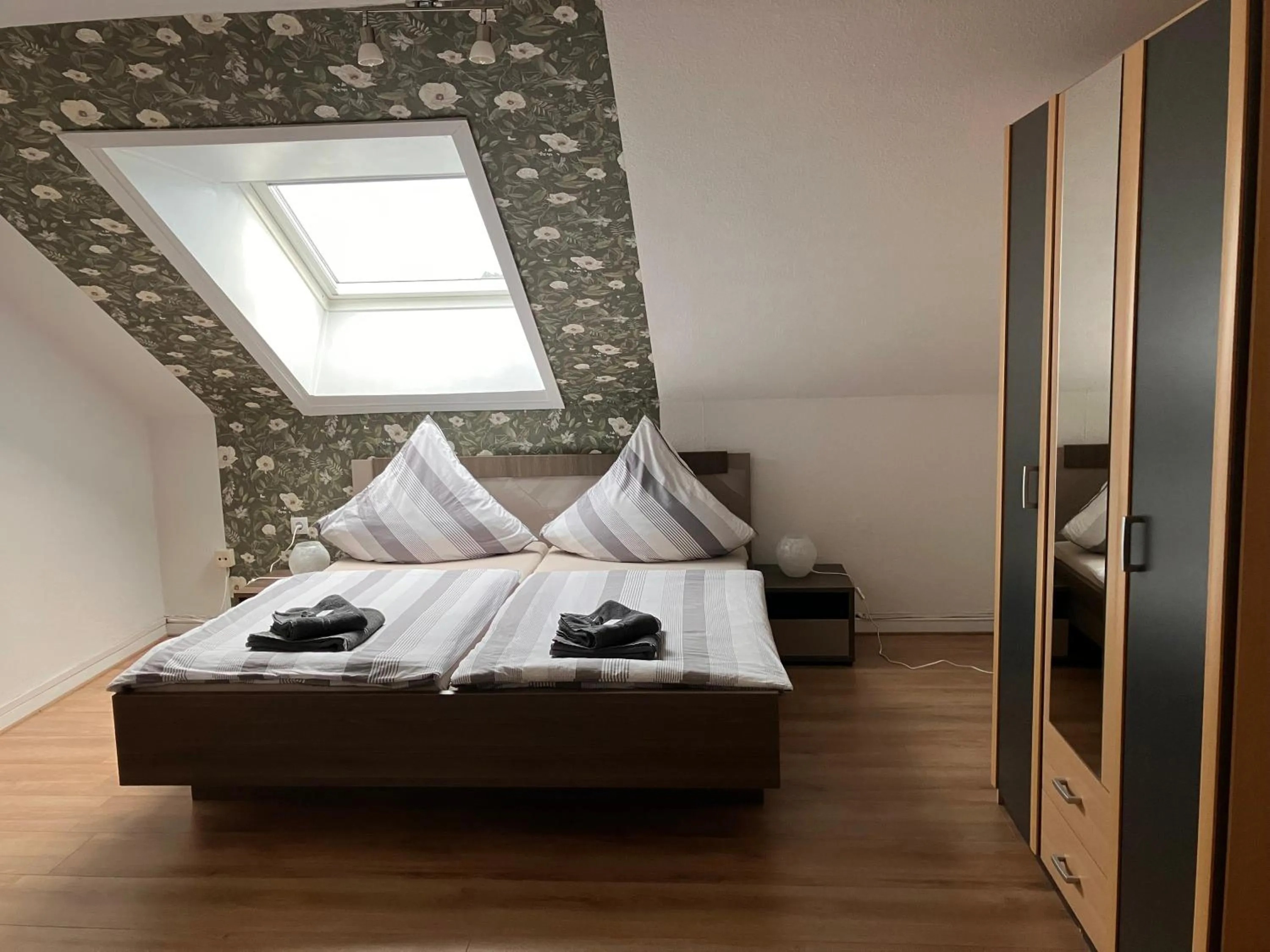 Property building, Bed in Bed & Breakfast Weisser Stein