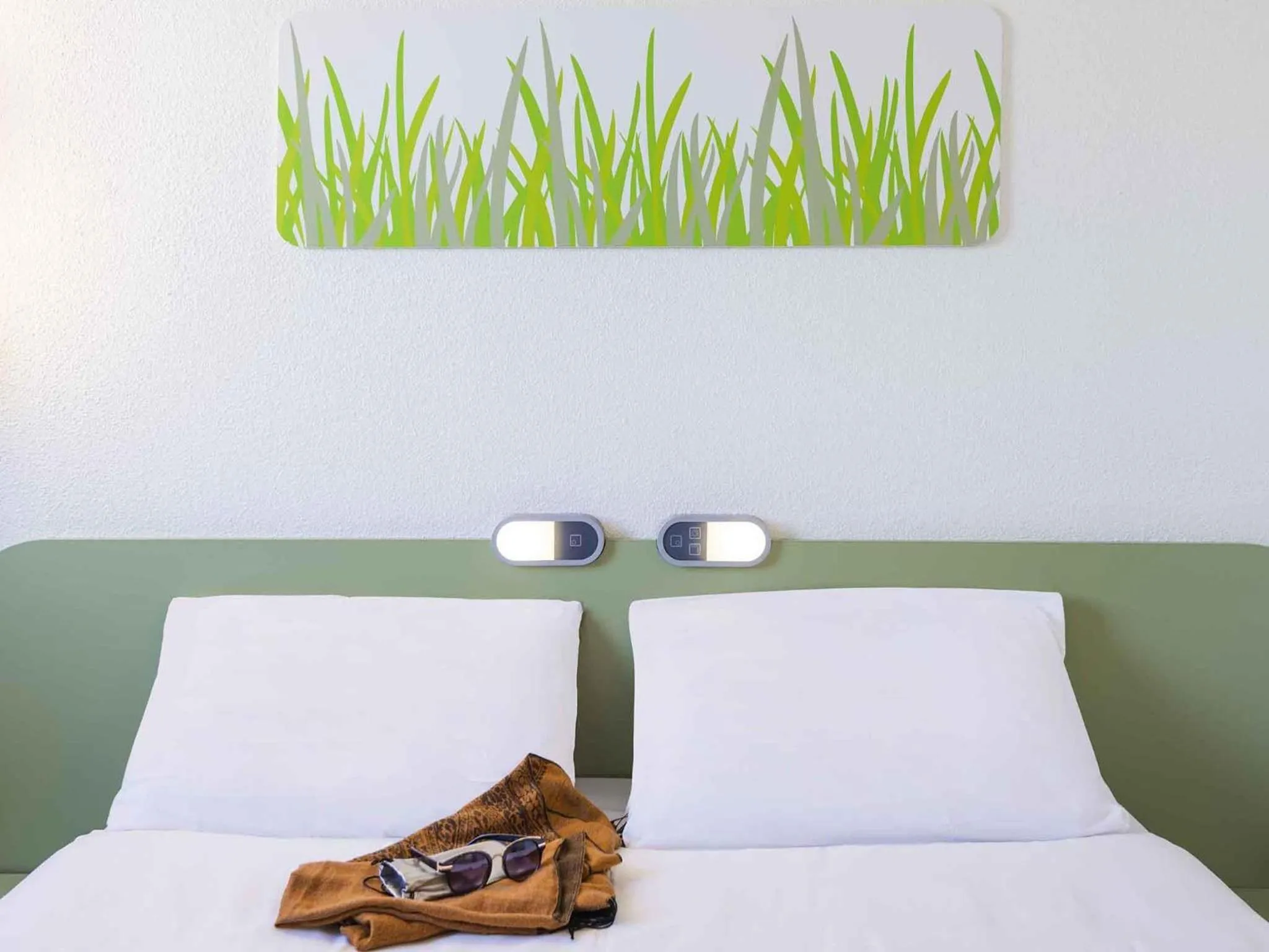 Bedroom, Bed in ibis budget Roissy CDG Paris Nord 2