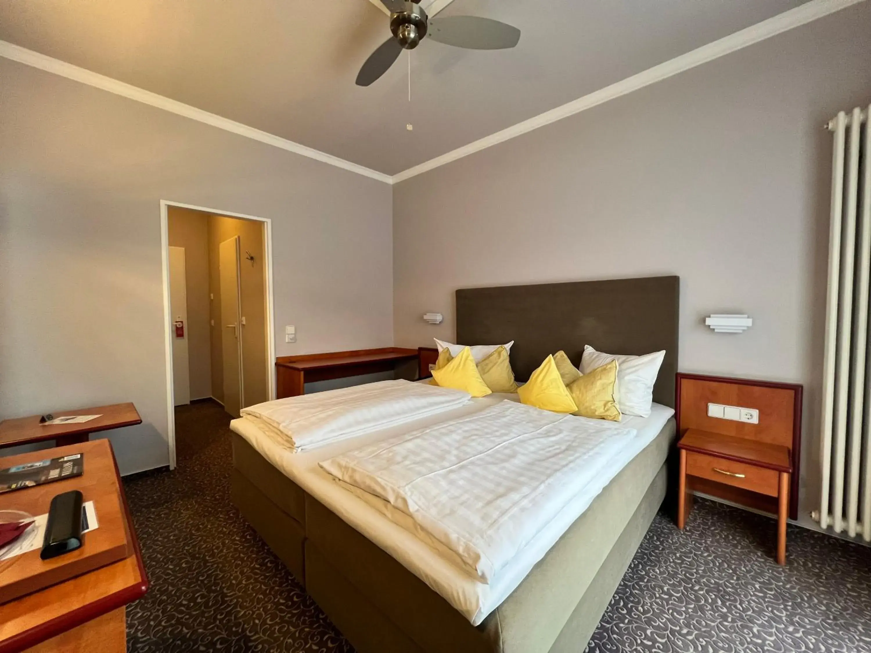 Deluxe Double Room - single occupancy in Hotel Victoria Deluxe Double Room - single occupancy in Hotel Victoria