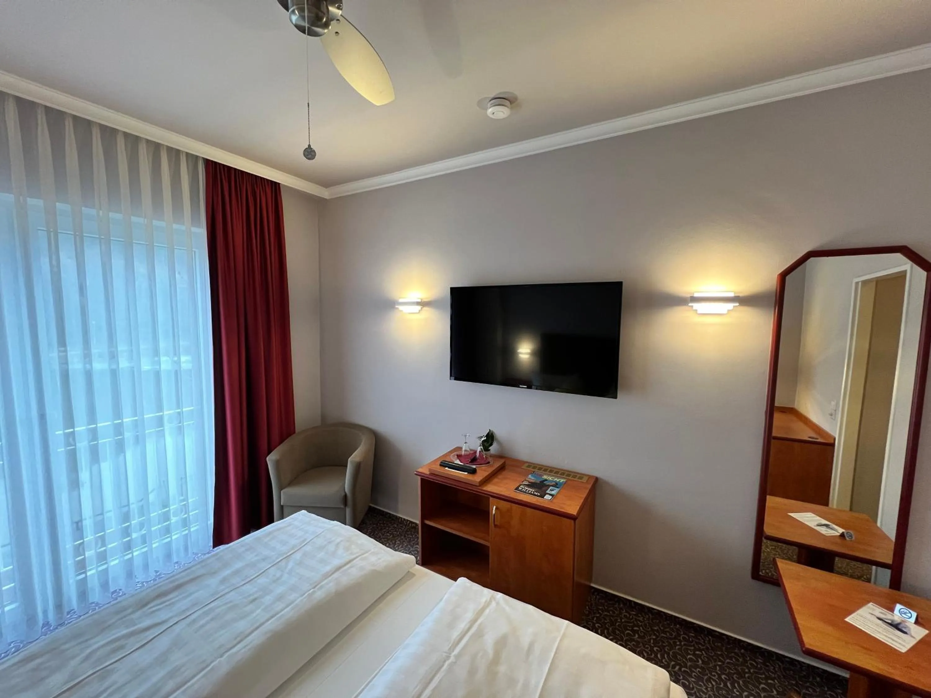 Bed in Hotel Victoria