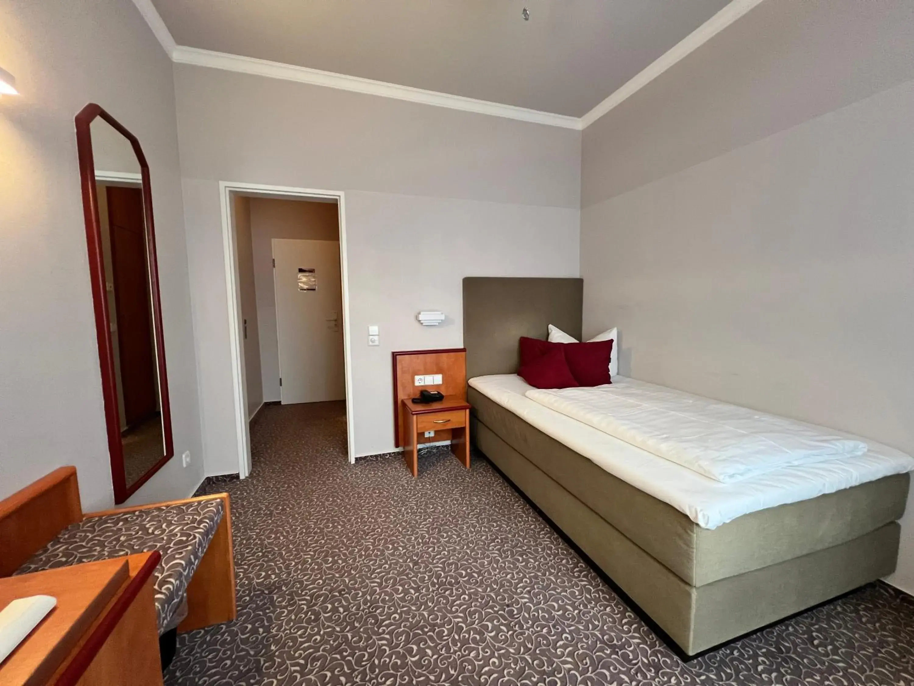 Single Room - single occupancy in Hotel Victoria Single Room - single occupancy in Hotel Victoria