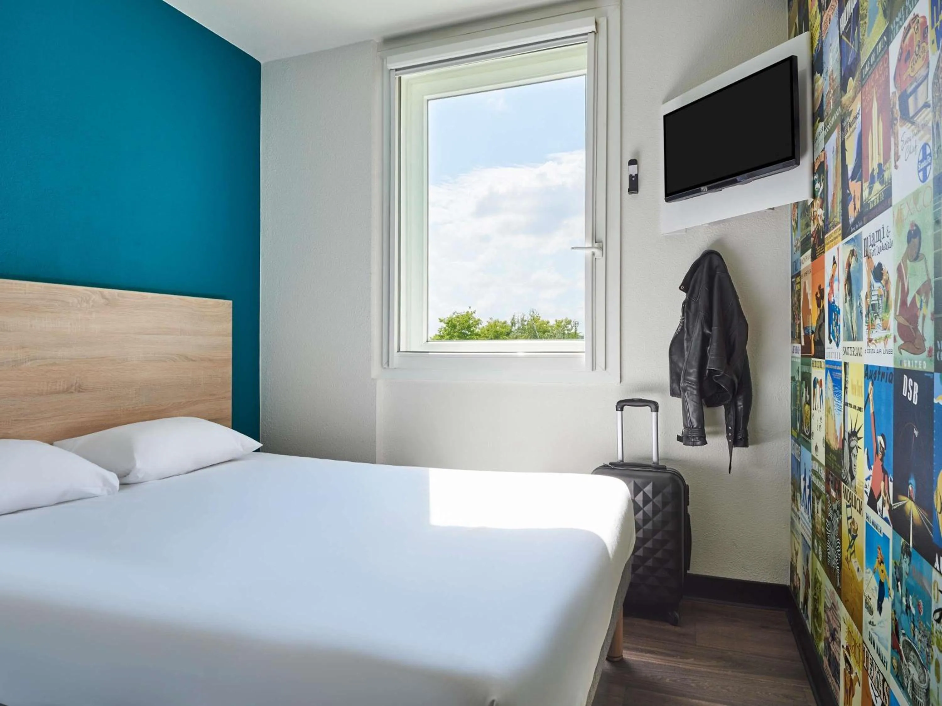 Bedroom, Bed in hotelF1 Roissy CDG Pn2