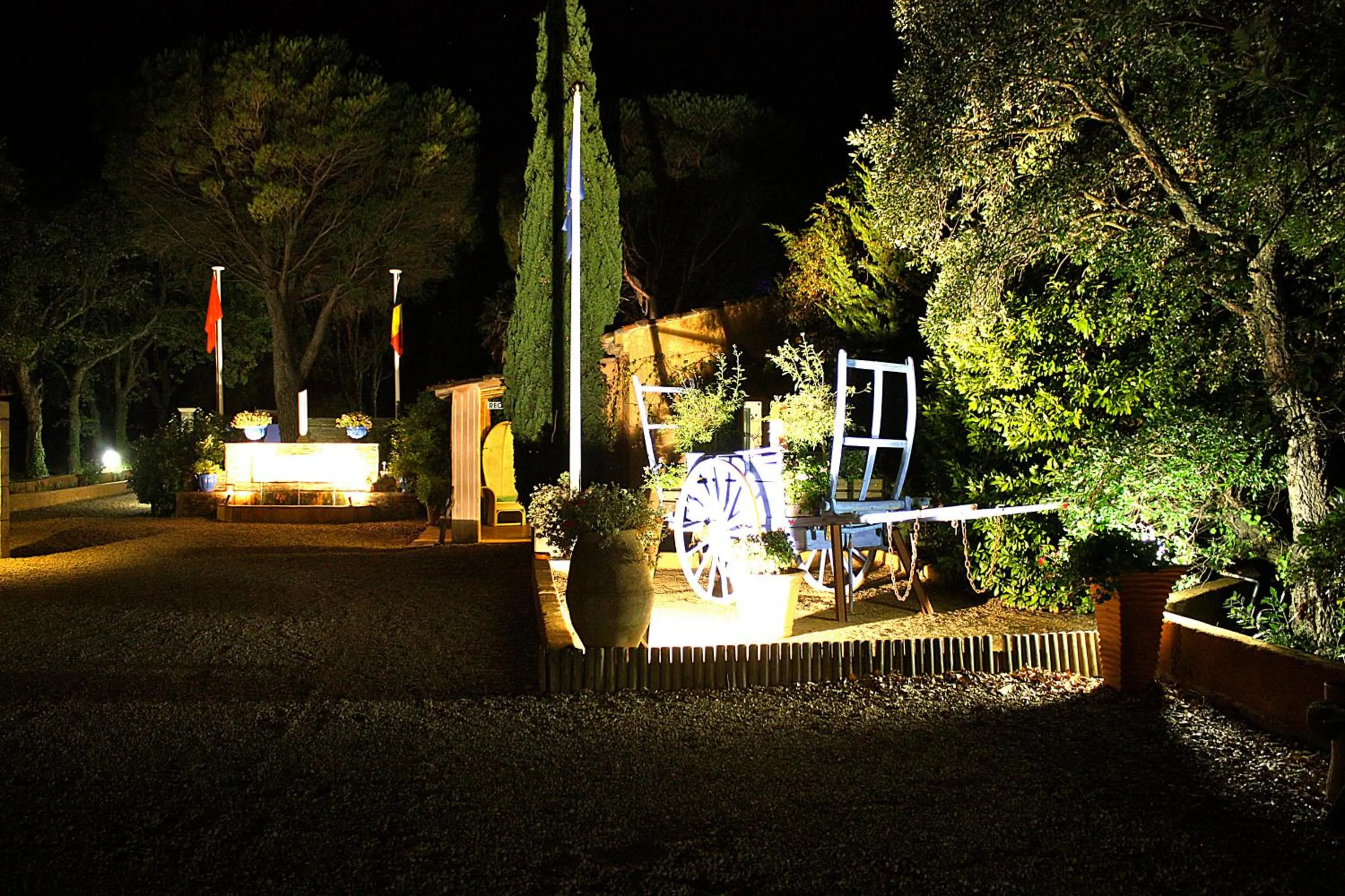 Property building in Athénopolis