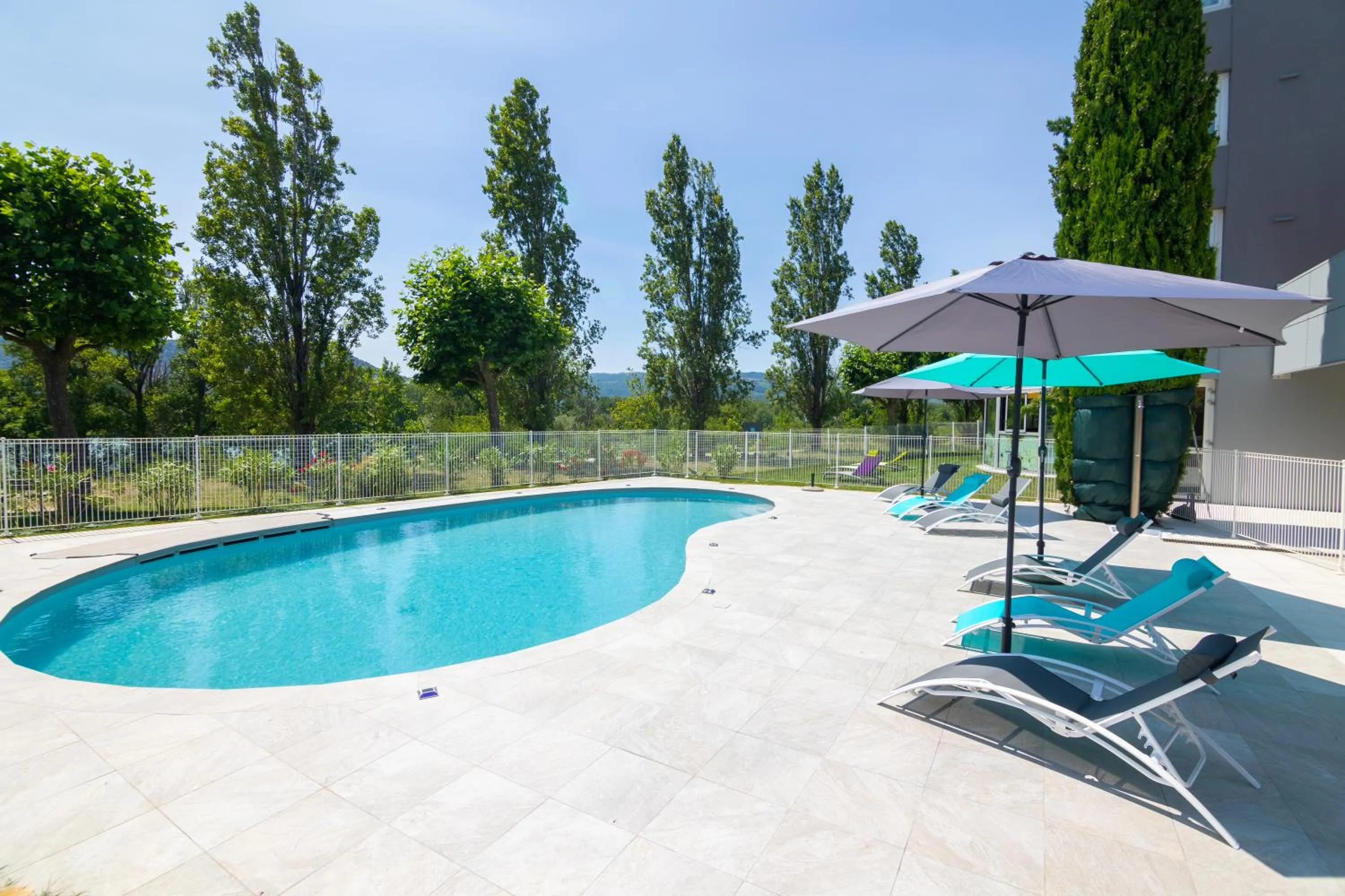 Swimming pool in Kyriad Direct - Bourg les Valence
