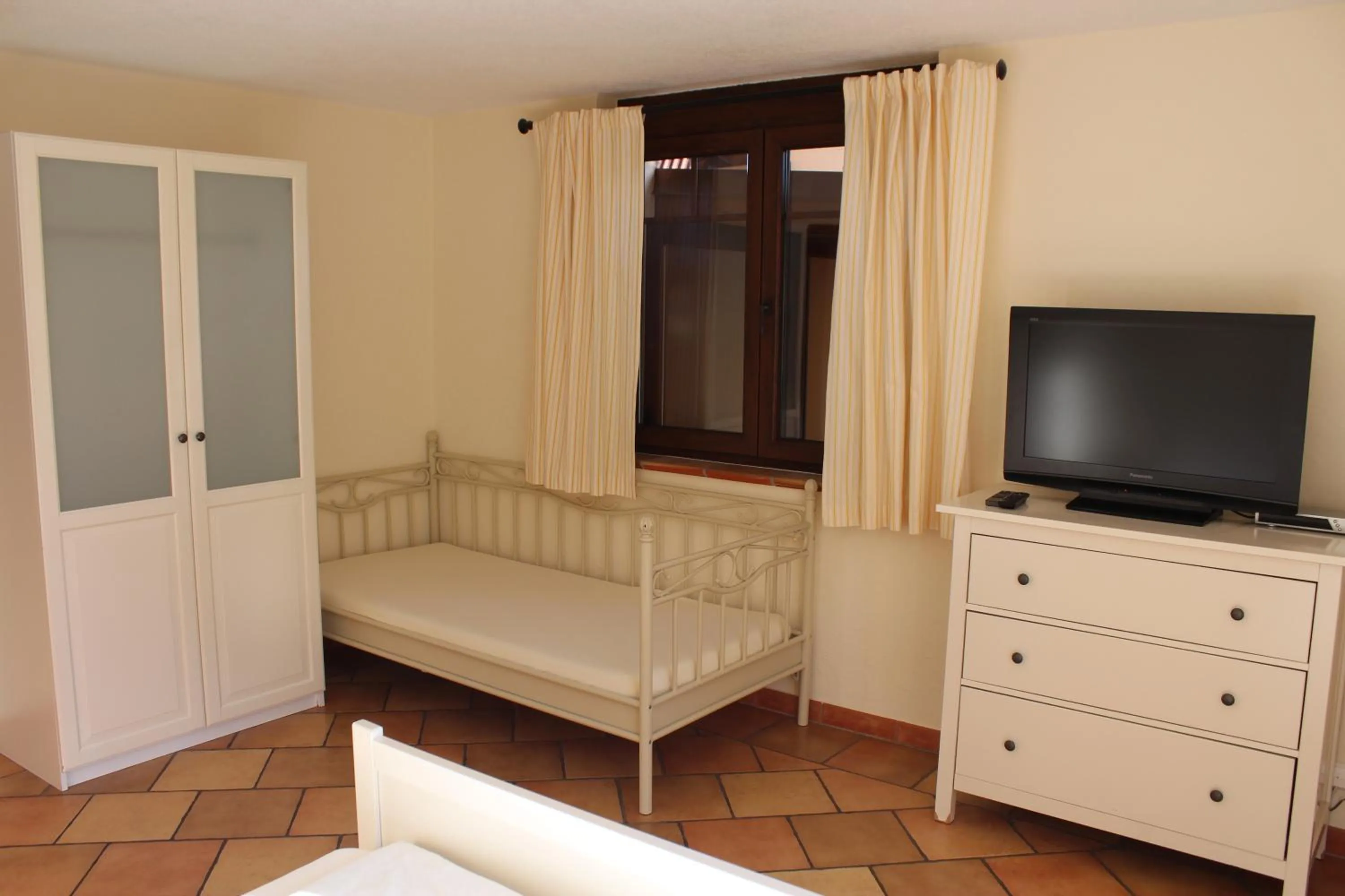 Bed in Pension Vanii, Apartments