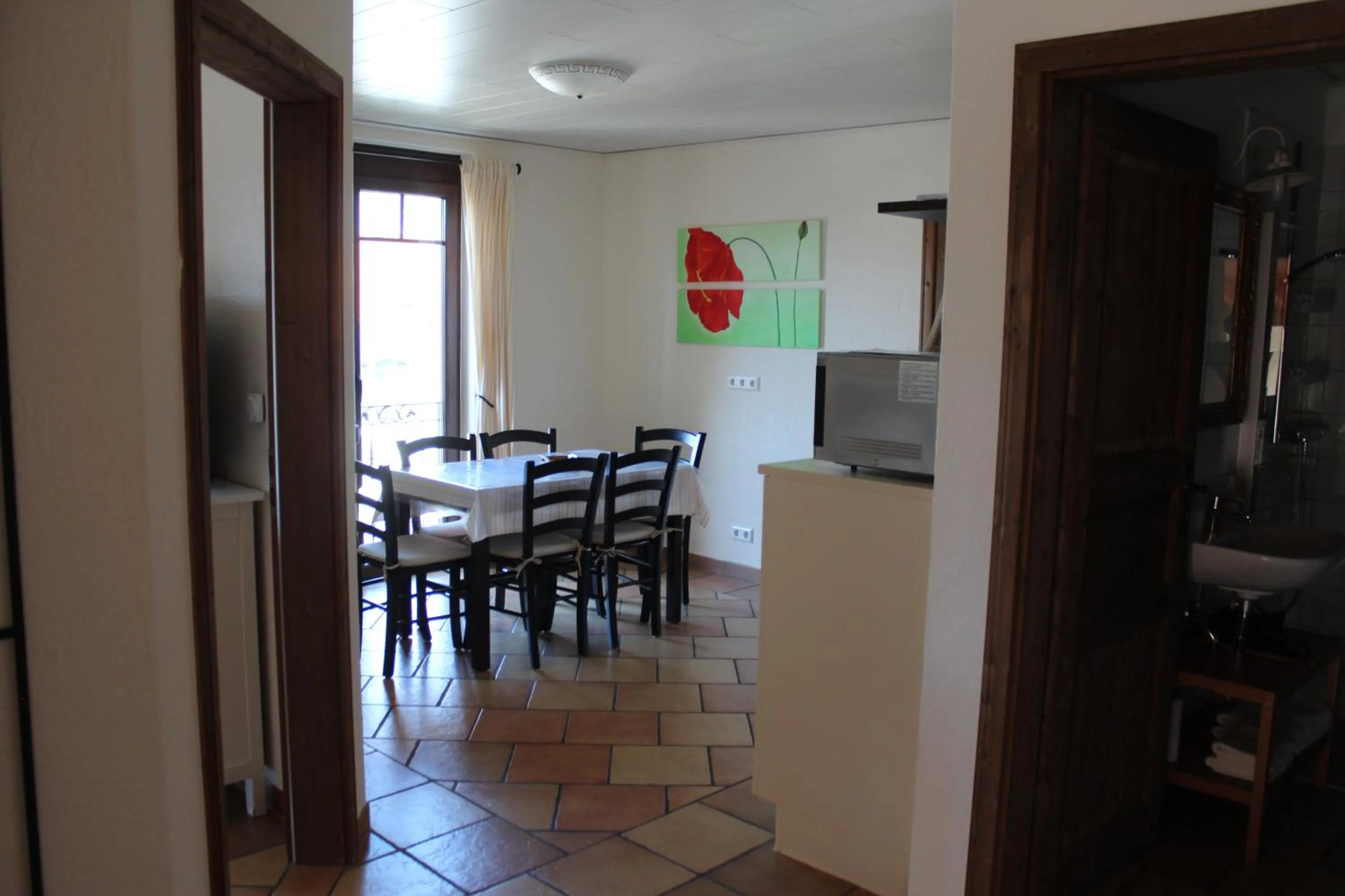 Dining area in Pension Vanii, Apartments