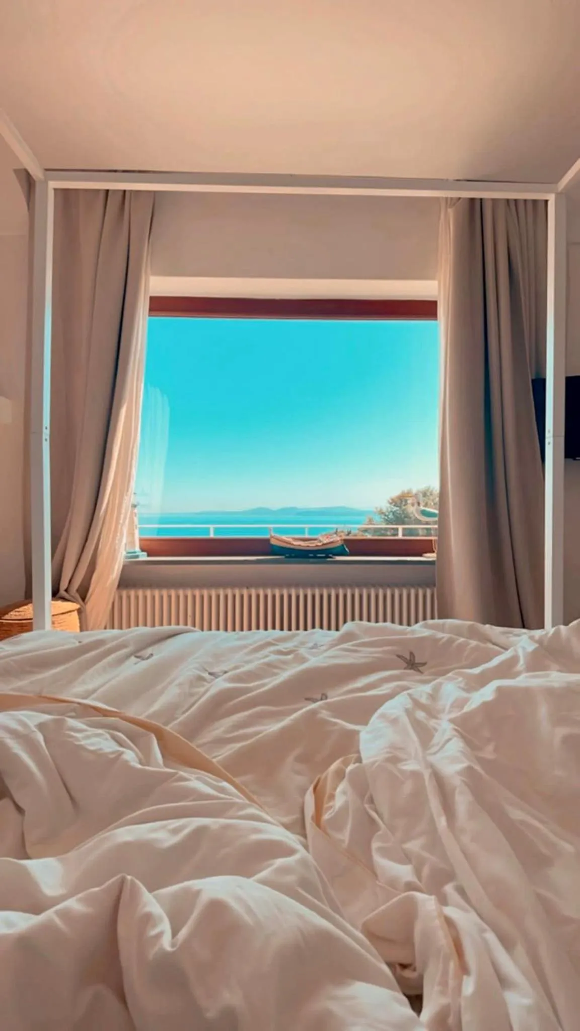 Bed in Agapanto Luxury Accommodation