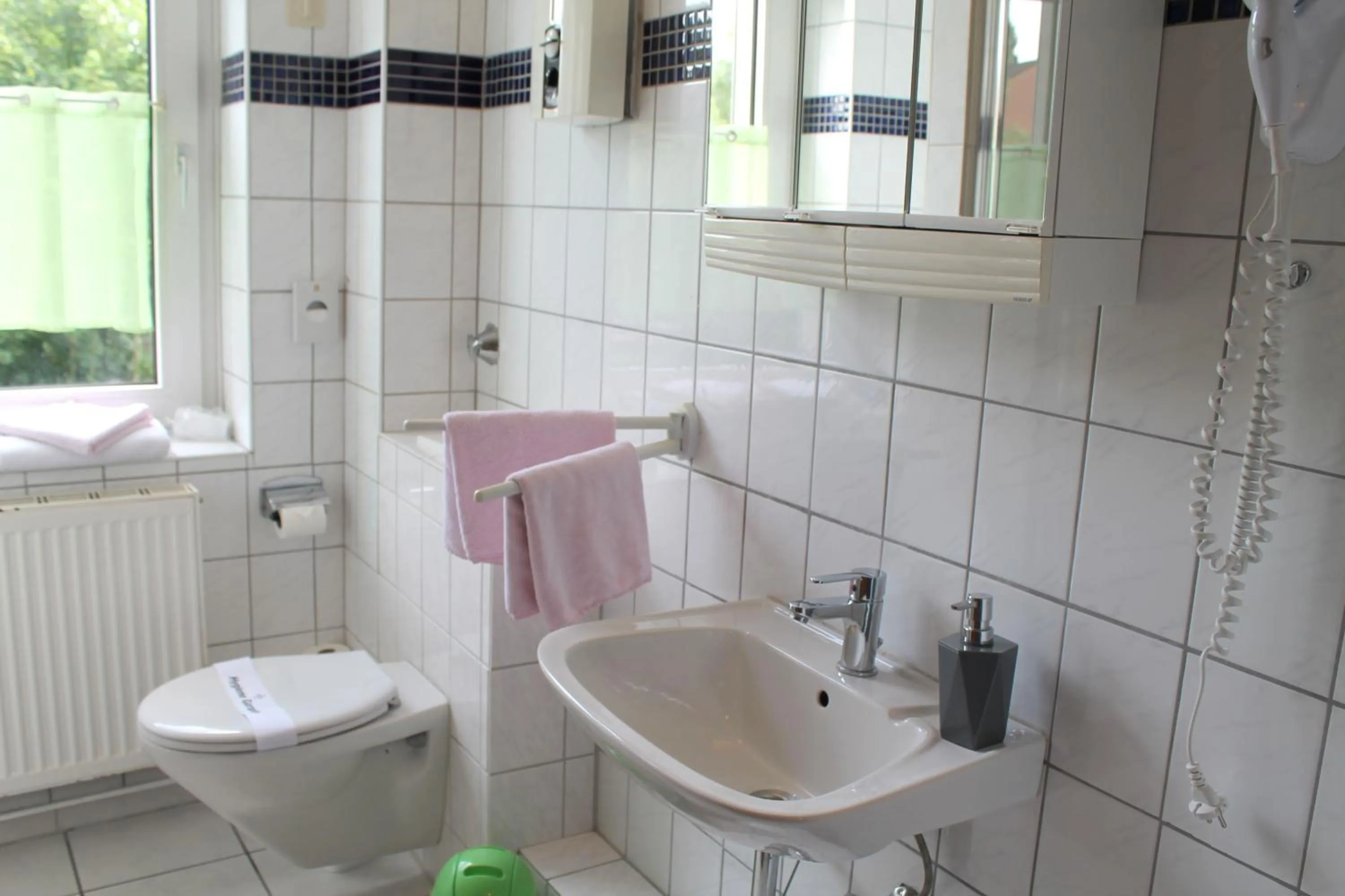 Photo of the whole room in TM Hotel Essen