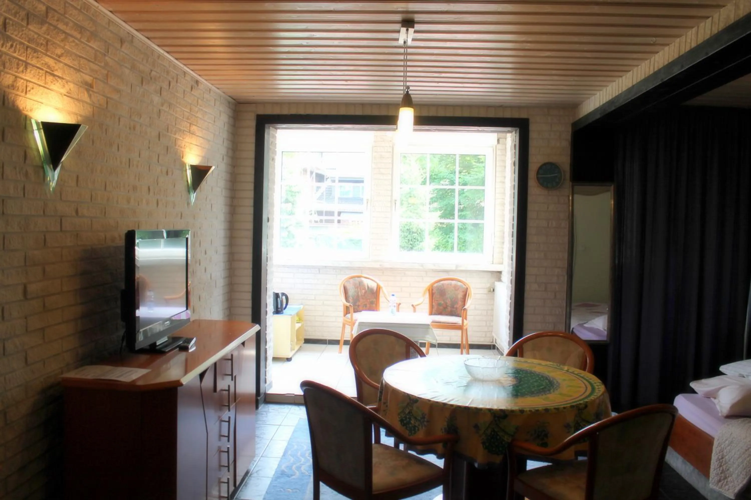 Photo of the whole room in TM Hotel Essen