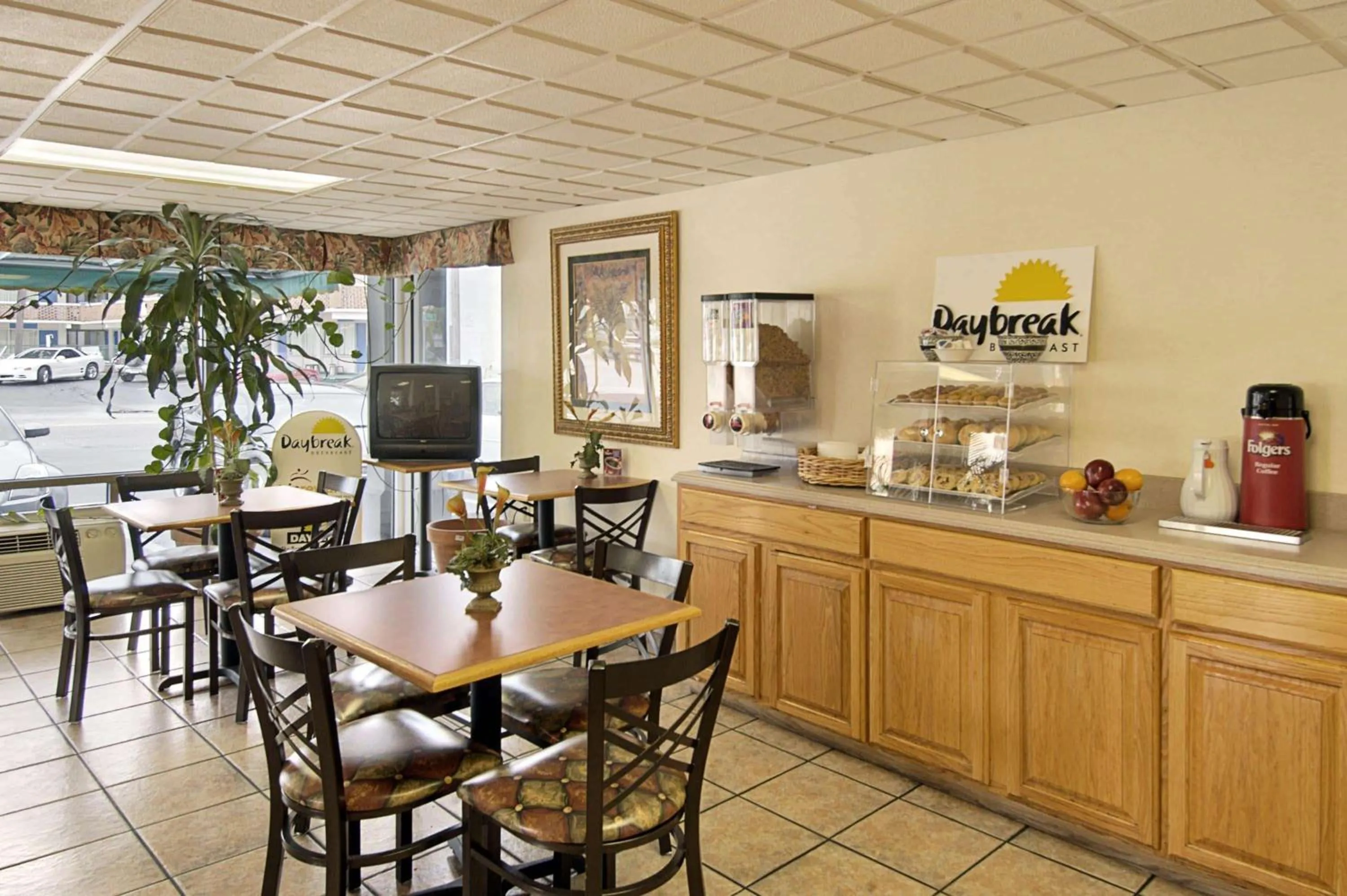 Restaurant/Places to Eat in Days Inn by Wyndham Myrtle Beach-Grand Strand