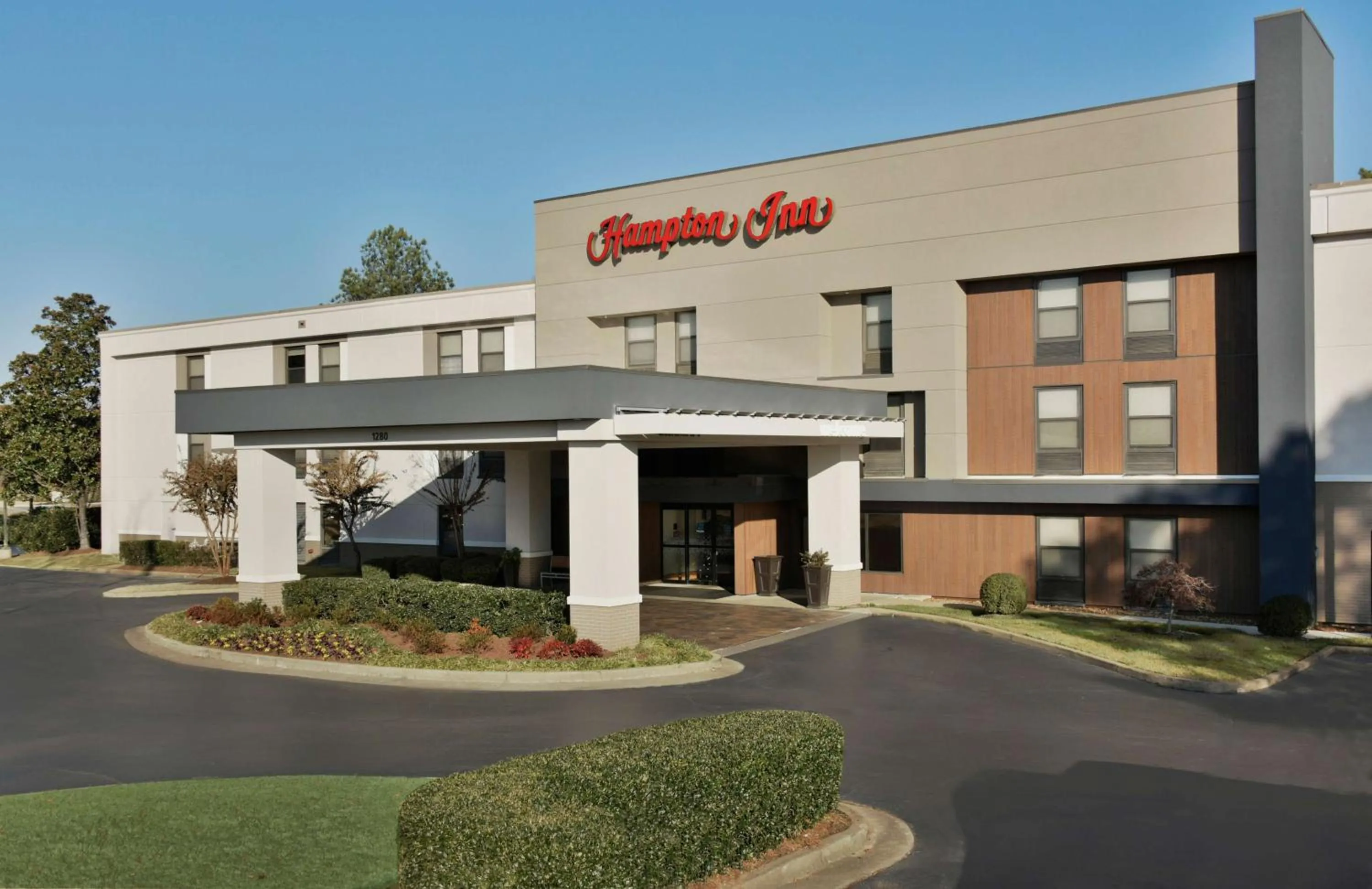 Property building in Hampton Inn Memphis/Collierville