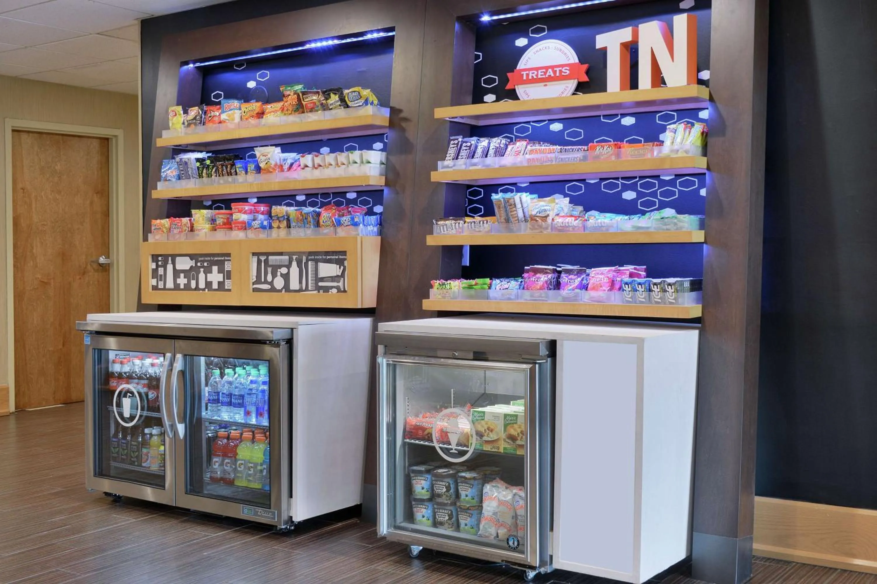 Restaurant/places to eat in Hampton Inn Memphis/Collierville