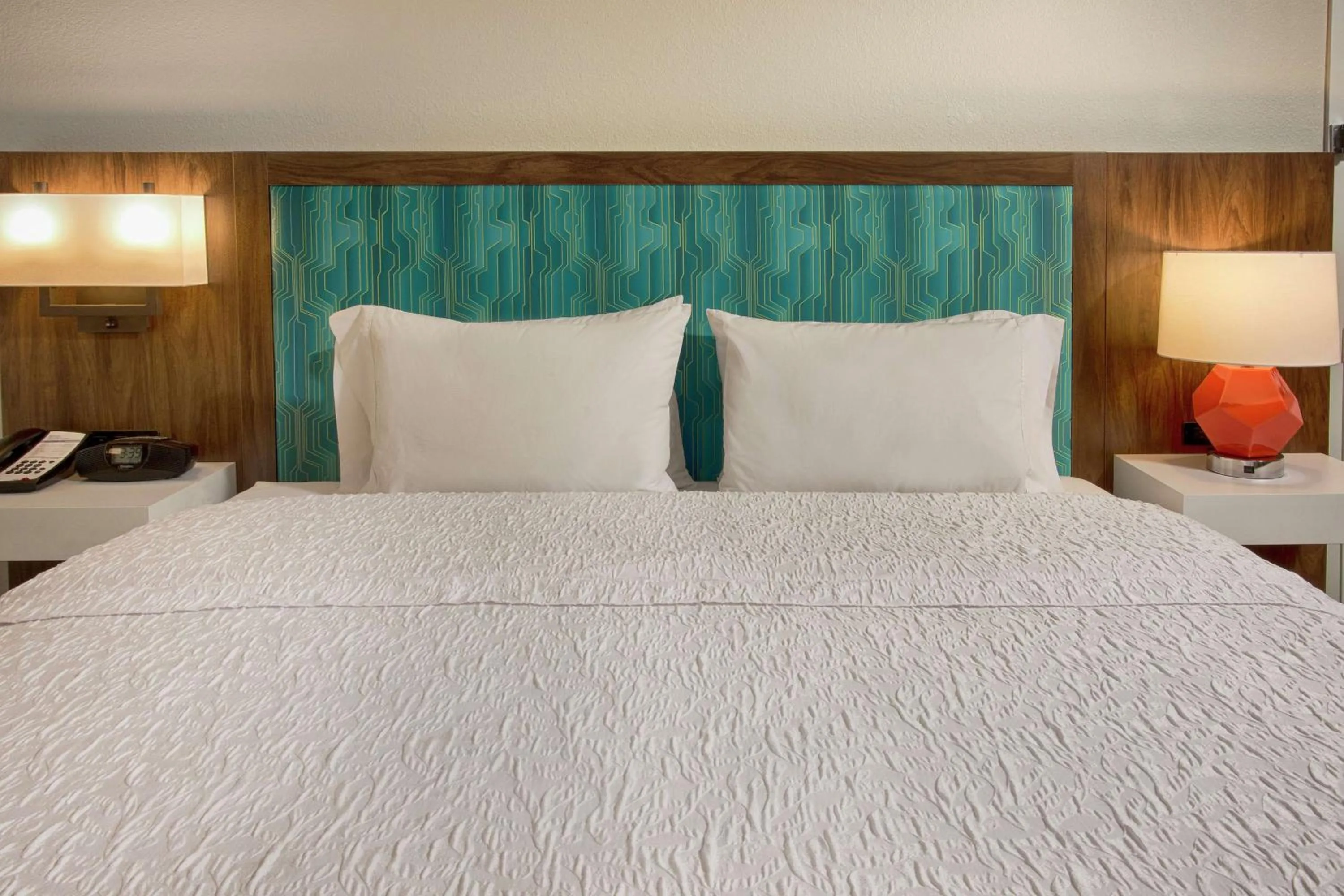 Bed in Hampton Inn Memphis/Collierville