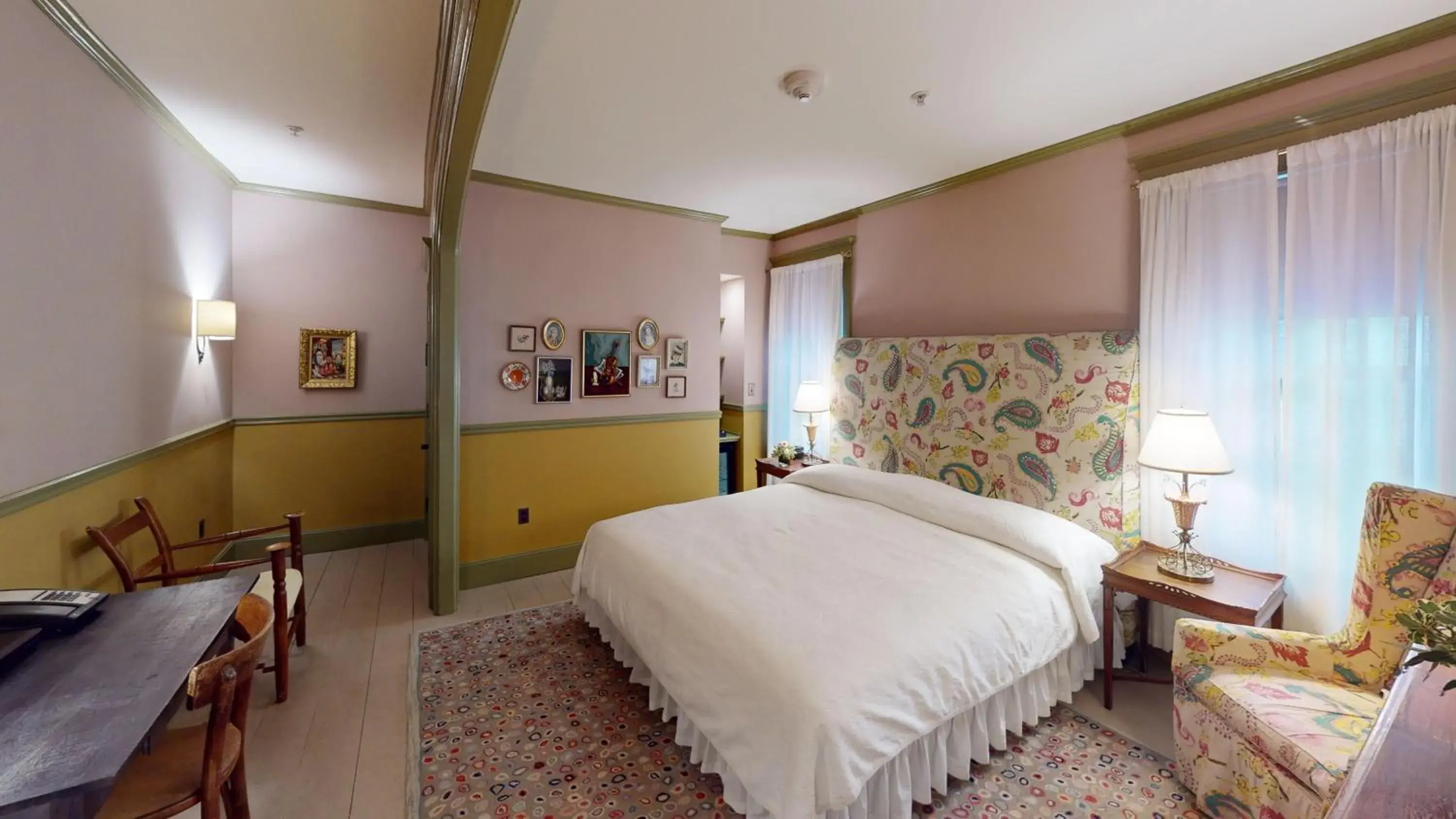 King Maple Glen Room in The Red Lion Inn King Maple Glen Room in The Red Lion Inn