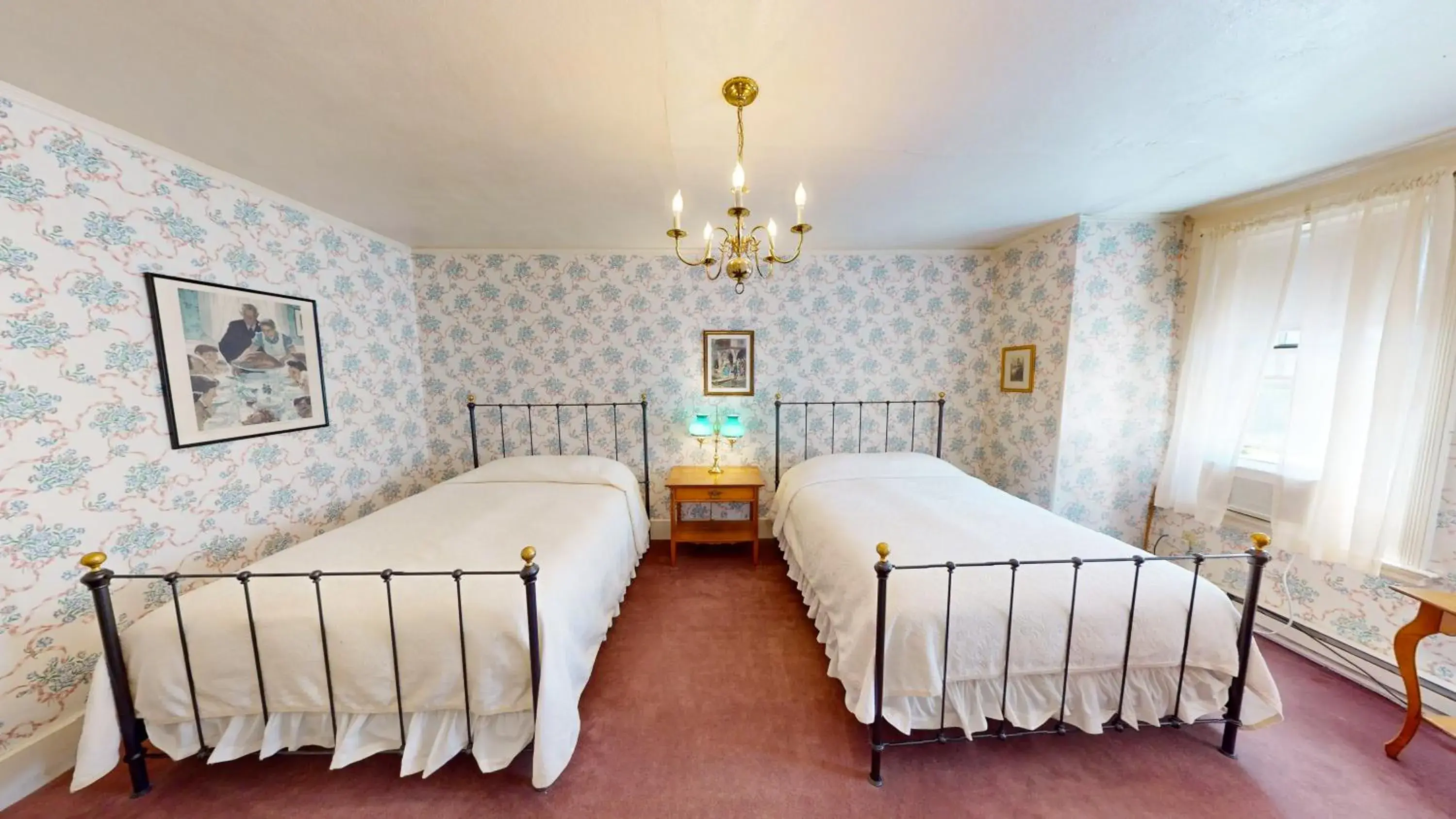 Queen Queen Suite in The Red Lion Inn Queen Queen Suite in The Red Lion Inn