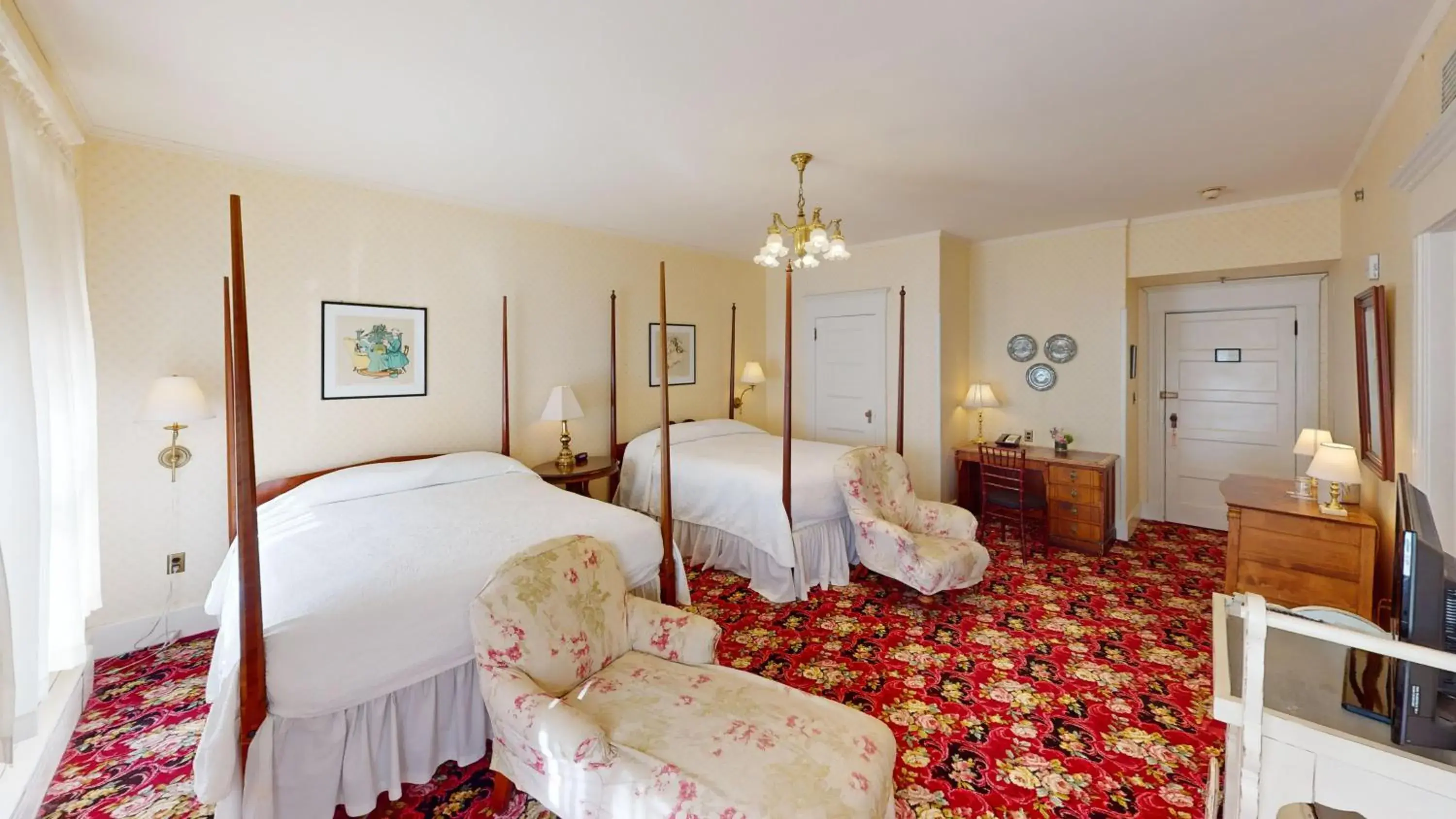 Queen Queen Room in The Red Lion Inn Queen Queen Room in The Red Lion Inn