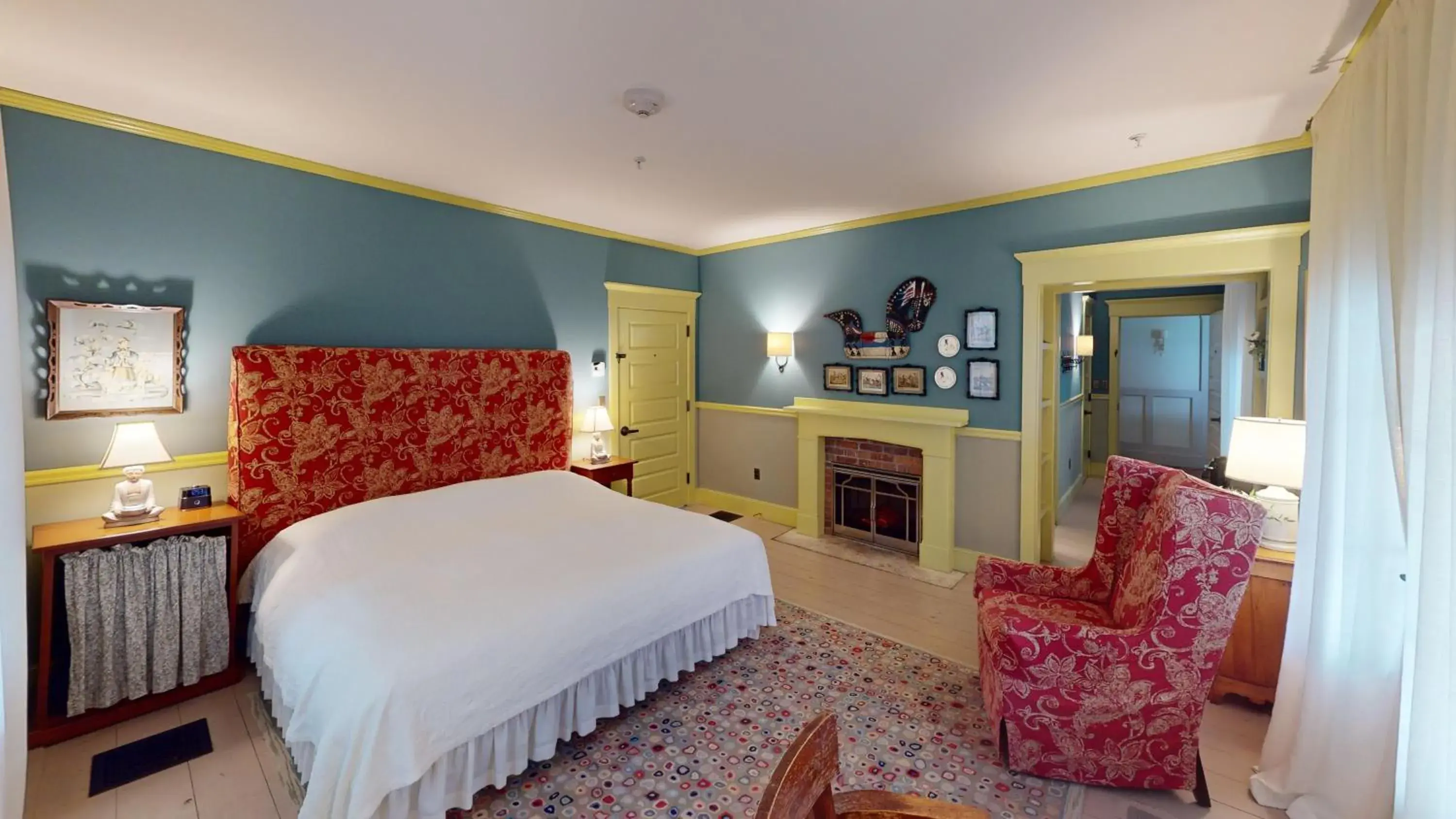 King Maple Glen Fireplace Room in The Red Lion Inn King Maple Glen Fireplace Room in The Red Lion Inn