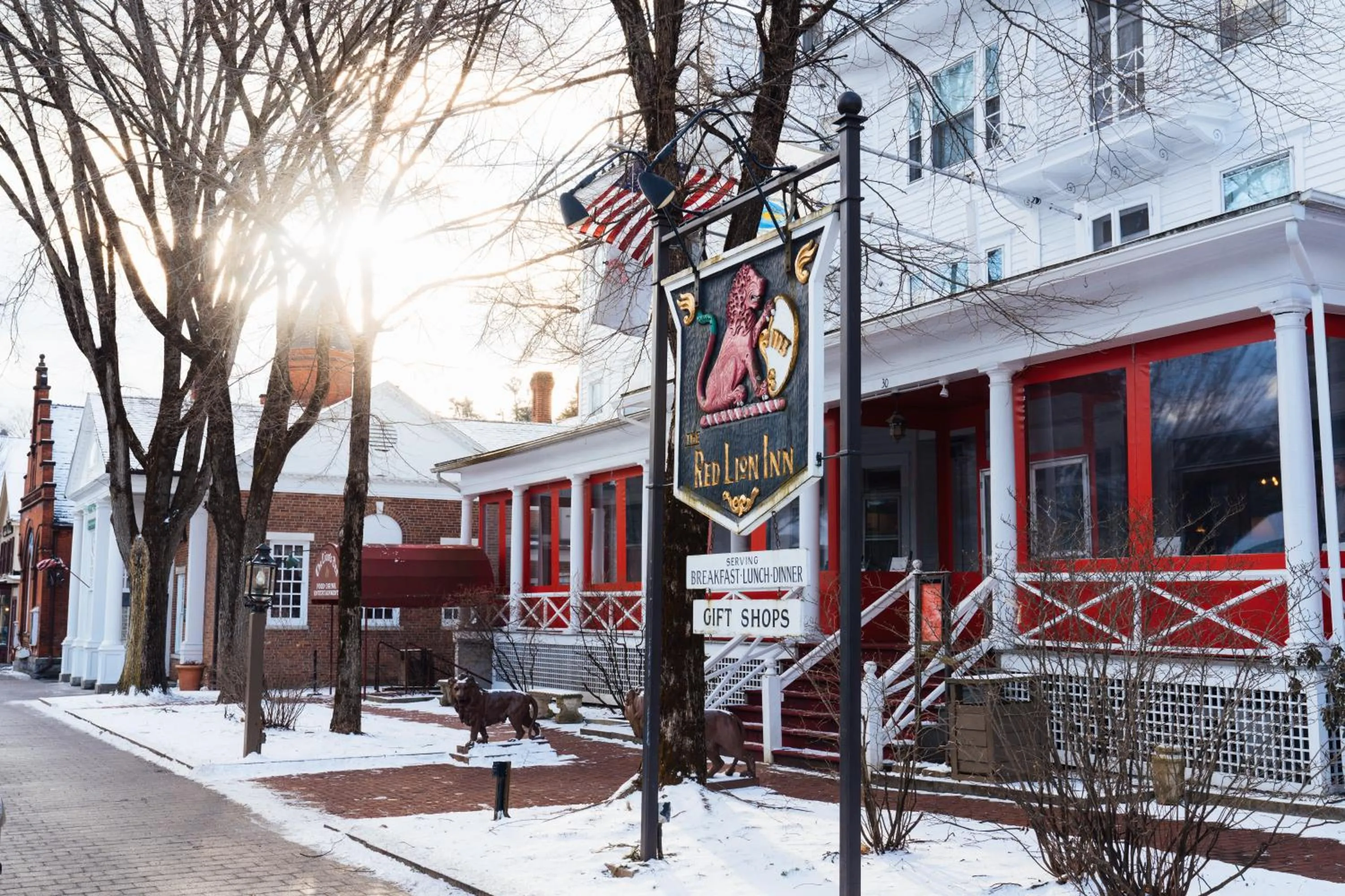 Property building in The Red Lion Inn