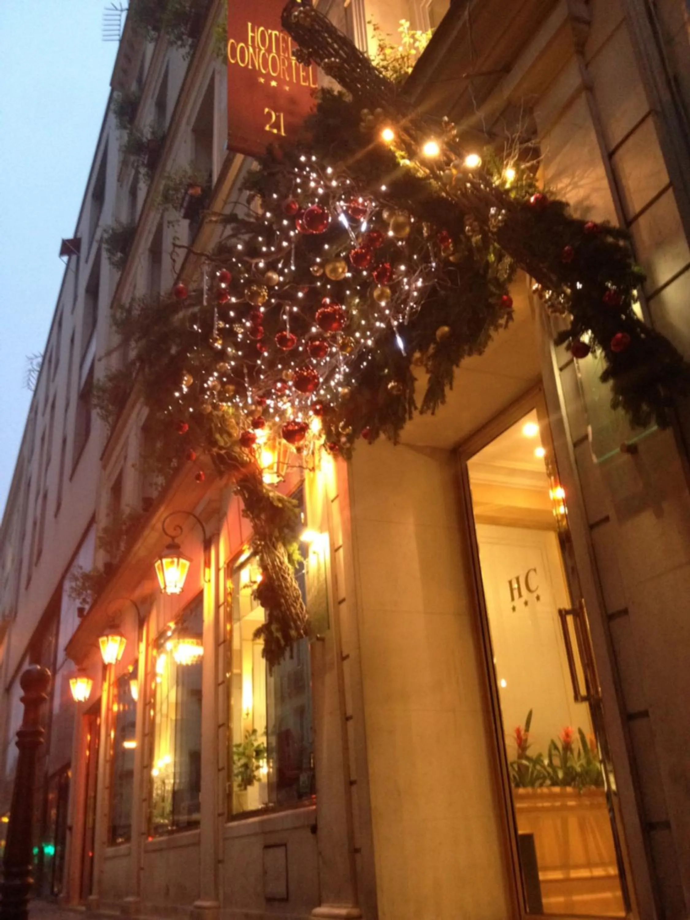 Facade/entrance in Hotel Concortel Paris