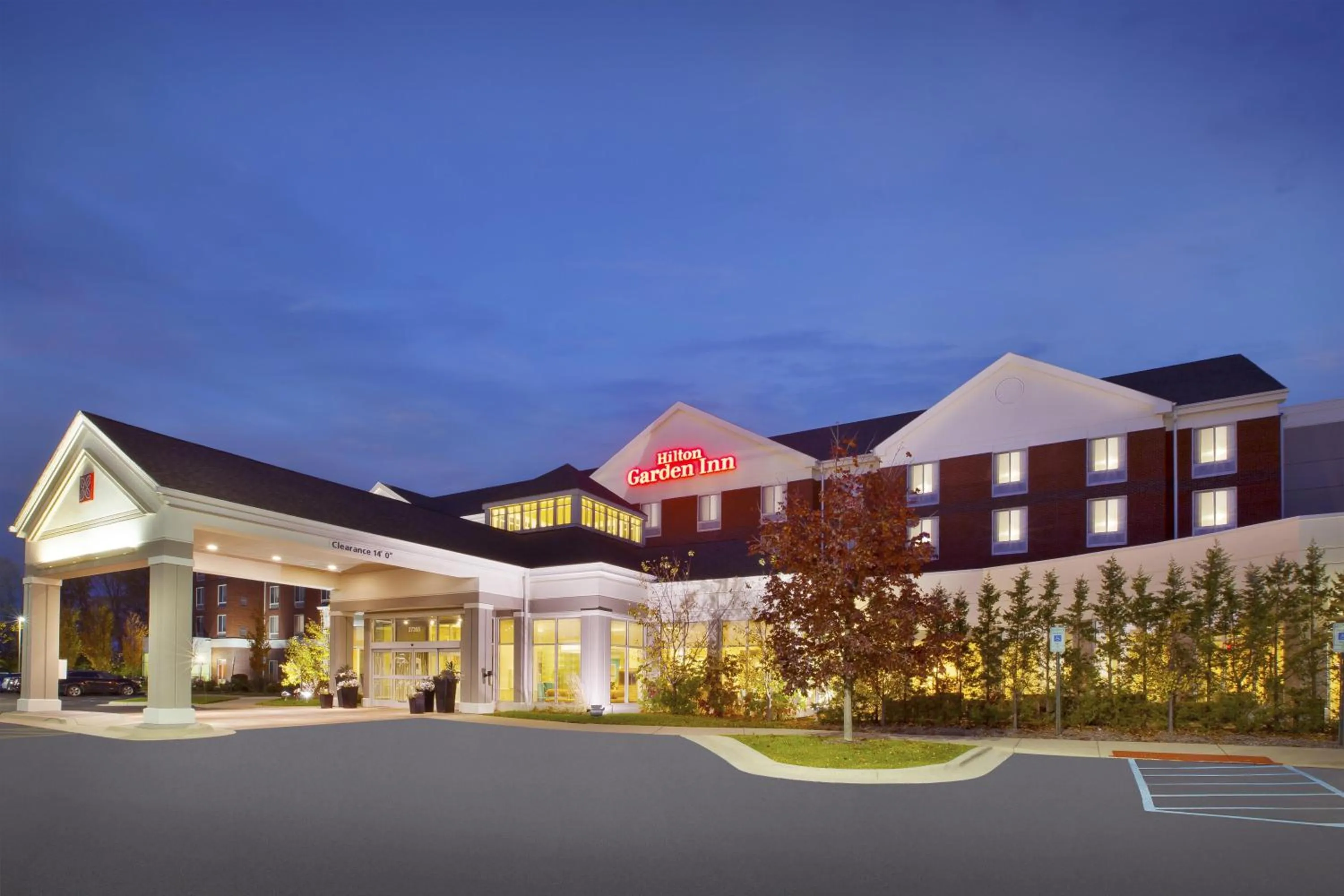 Property building in Hilton Garden Inn Detroit/Novi