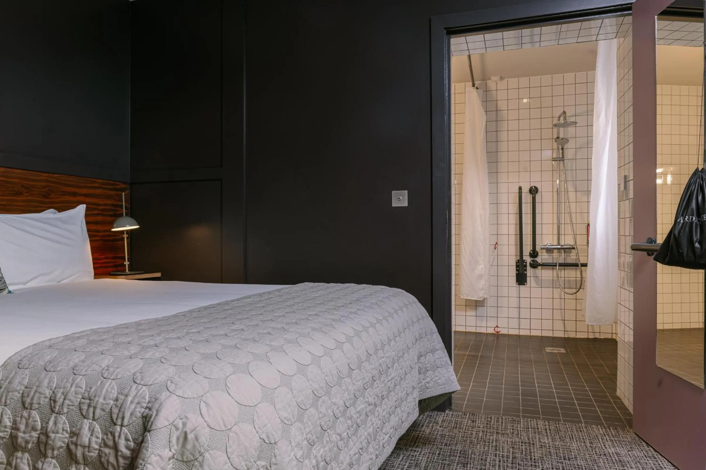 Bed in Bullitt Hotel