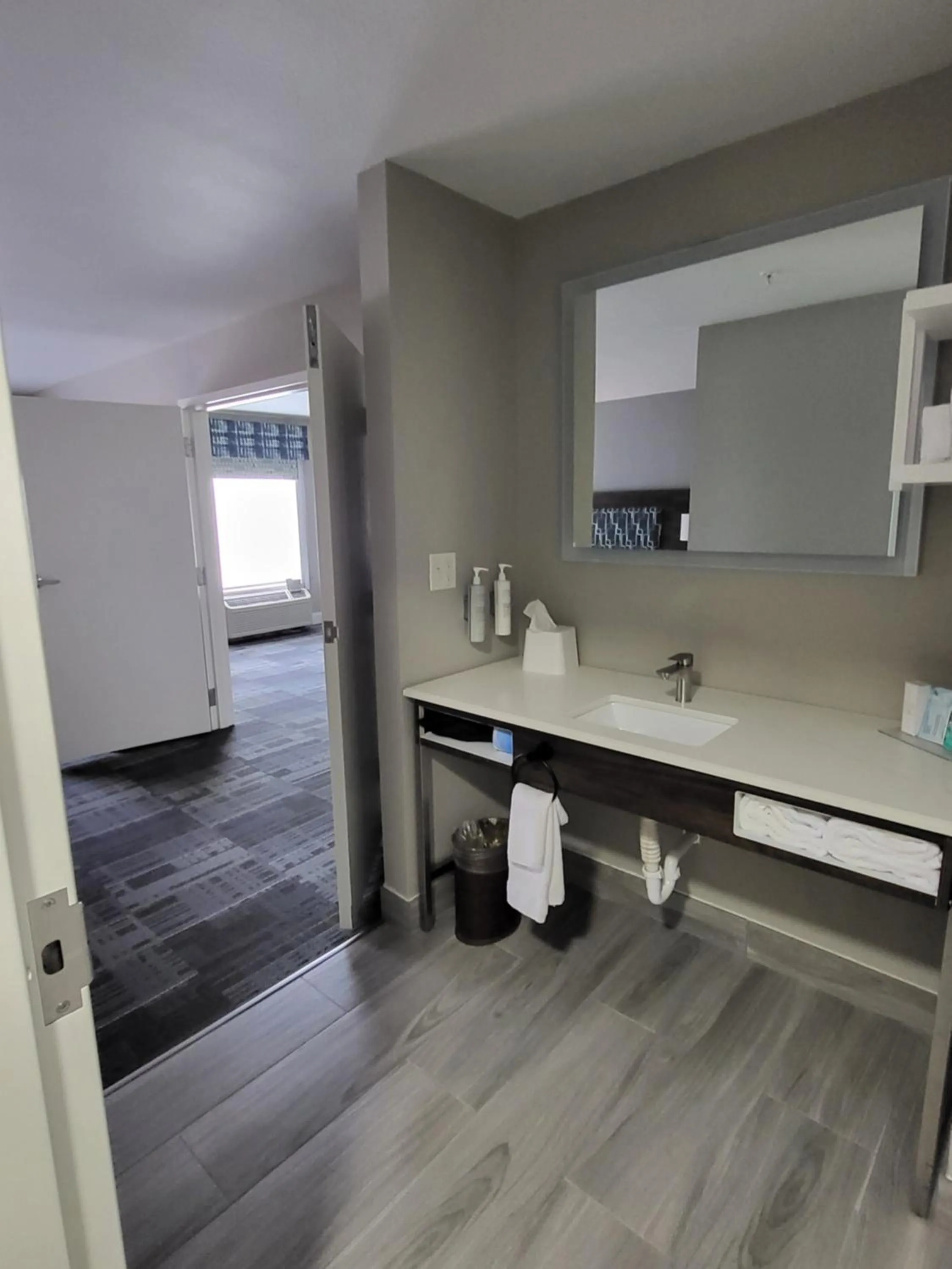 Hampton Inn Houston-Deer Park Ship Area