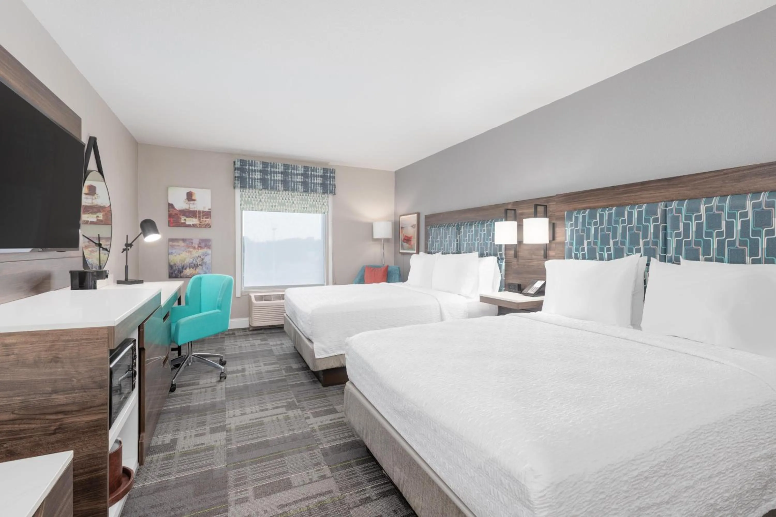 Bed in Hampton Inn Houston-Deer Park Ship Area