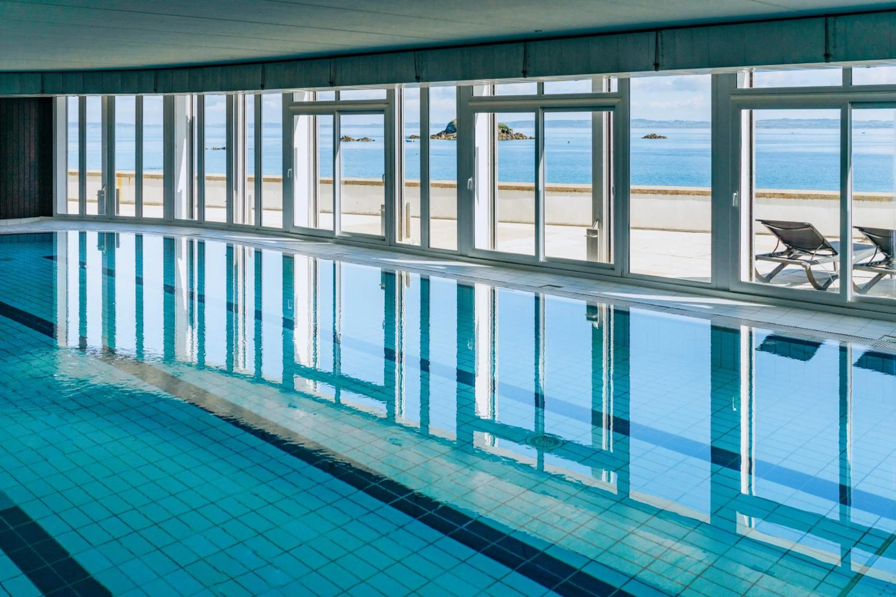 Massage in Hôtel la Baie Valdys Resort & SPA