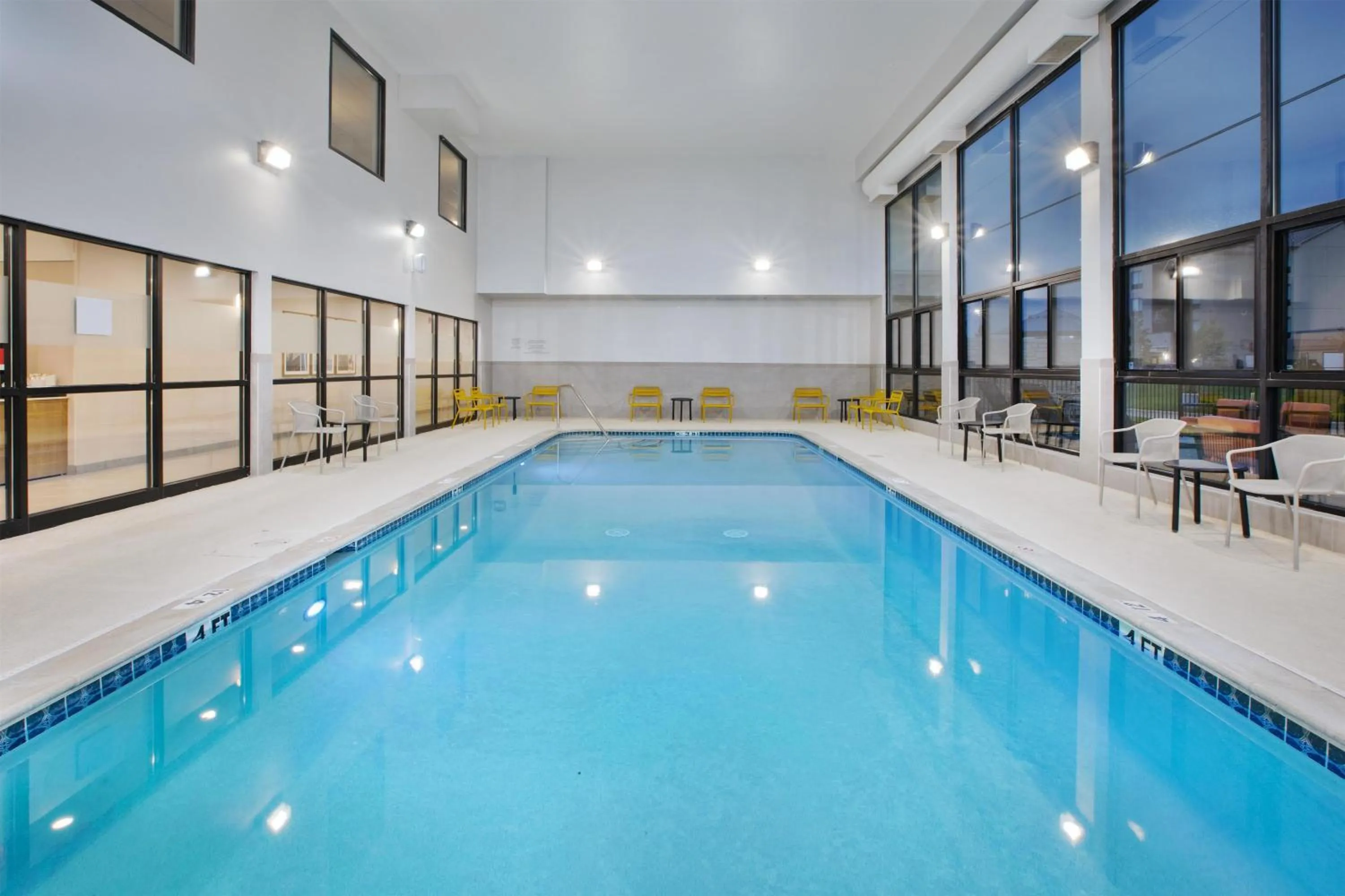 Pool view in Hampton Inn Detroit/Belleville-Airport Area