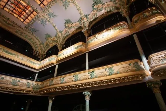 Evening entertainment in Hôtel Paul Riquet