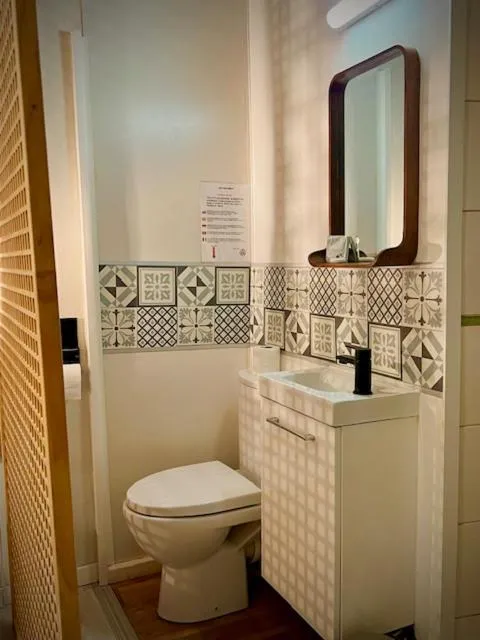 Bathroom in Hôtel Paul Riquet