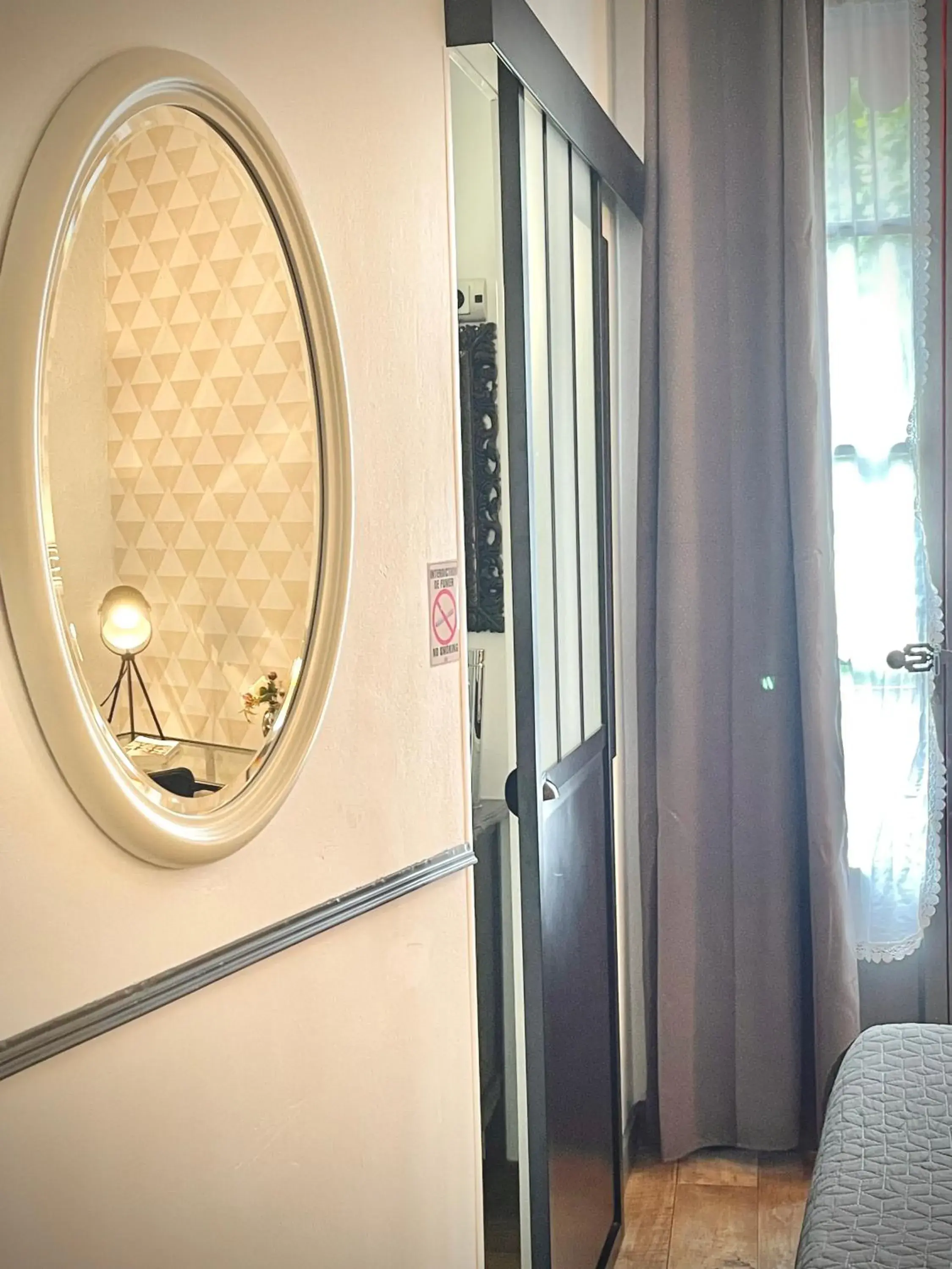 Standard Double Room in Hôtel Paul Riquet Standard Double Room in Hôtel Paul Riquet