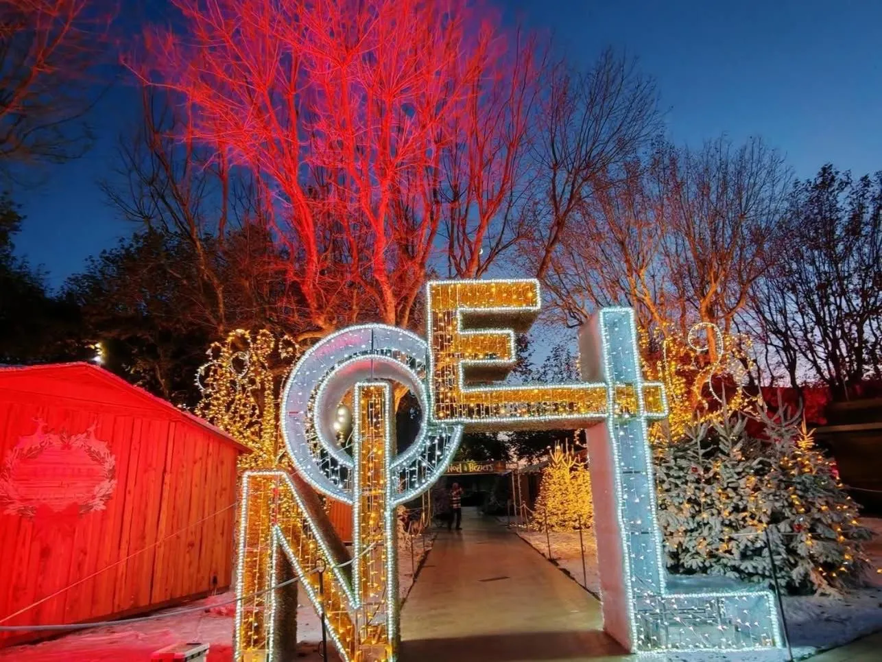 Evening entertainment in Hôtel Paul Riquet