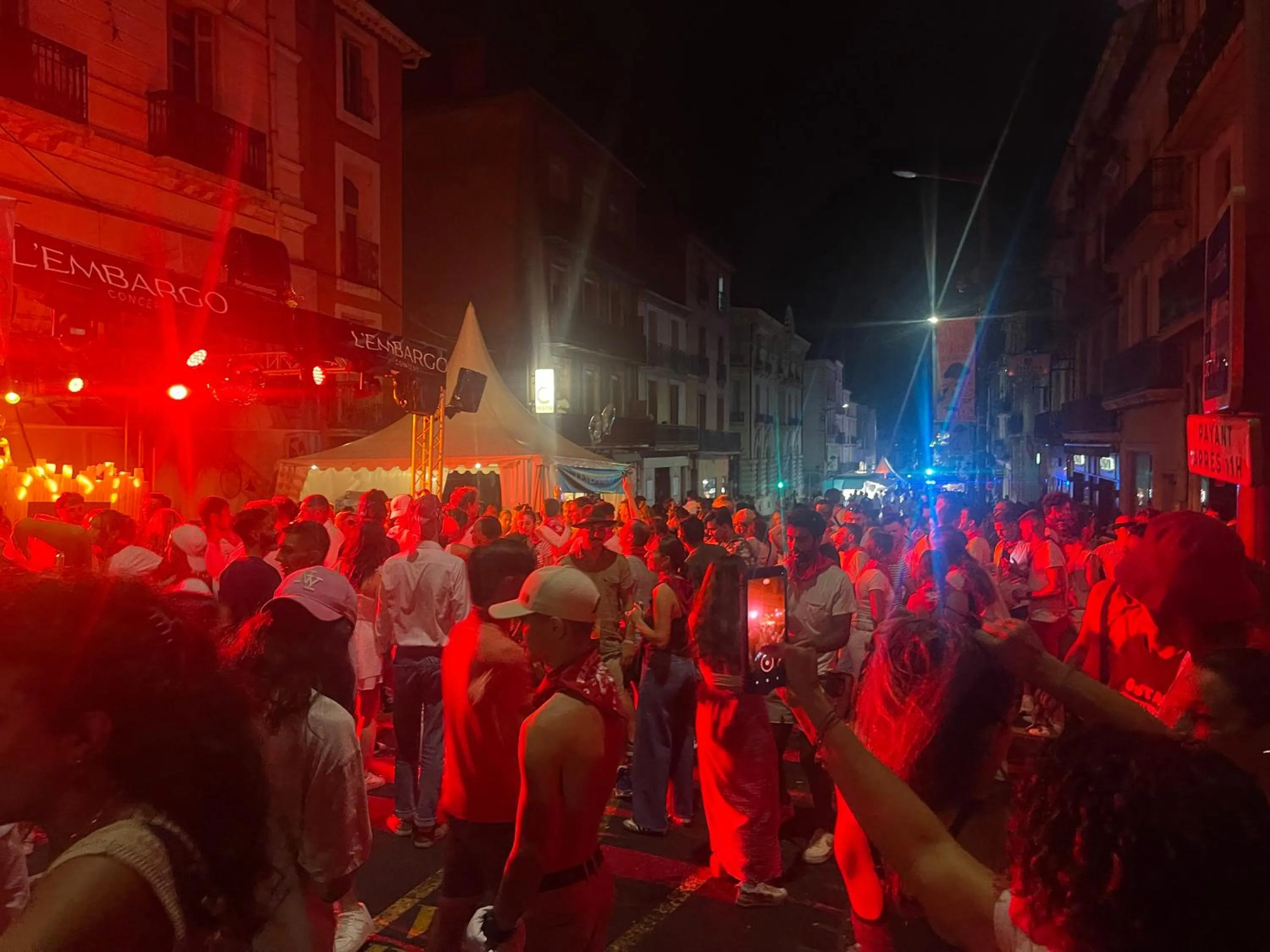 Evening entertainment in Hôtel Paul Riquet