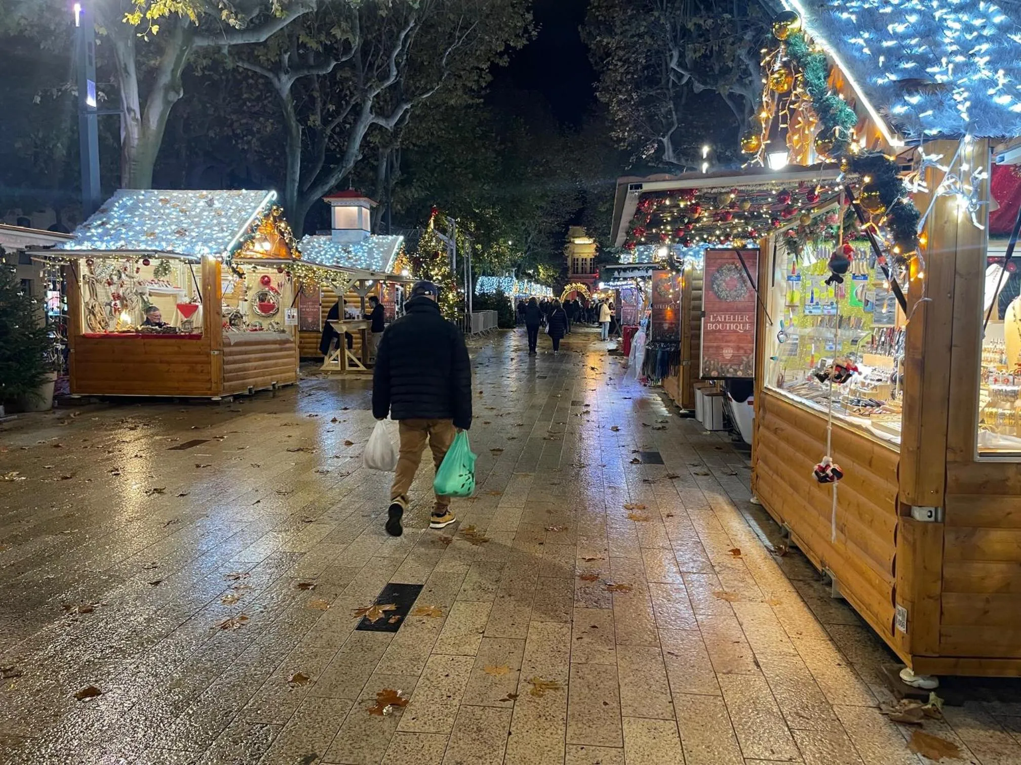 Evening entertainment in Hôtel Paul Riquet