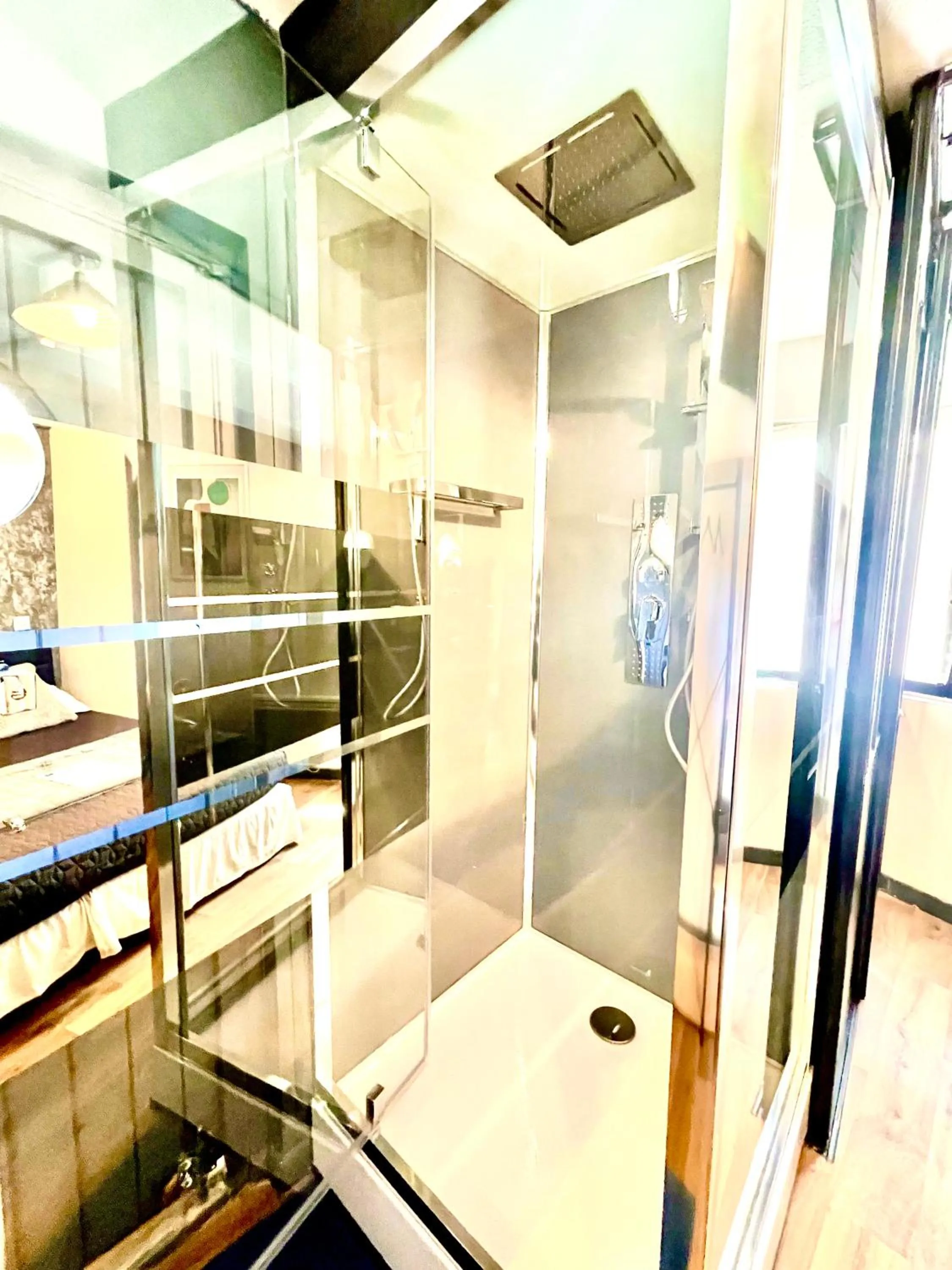 Bathroom in Hôtel Paul Riquet