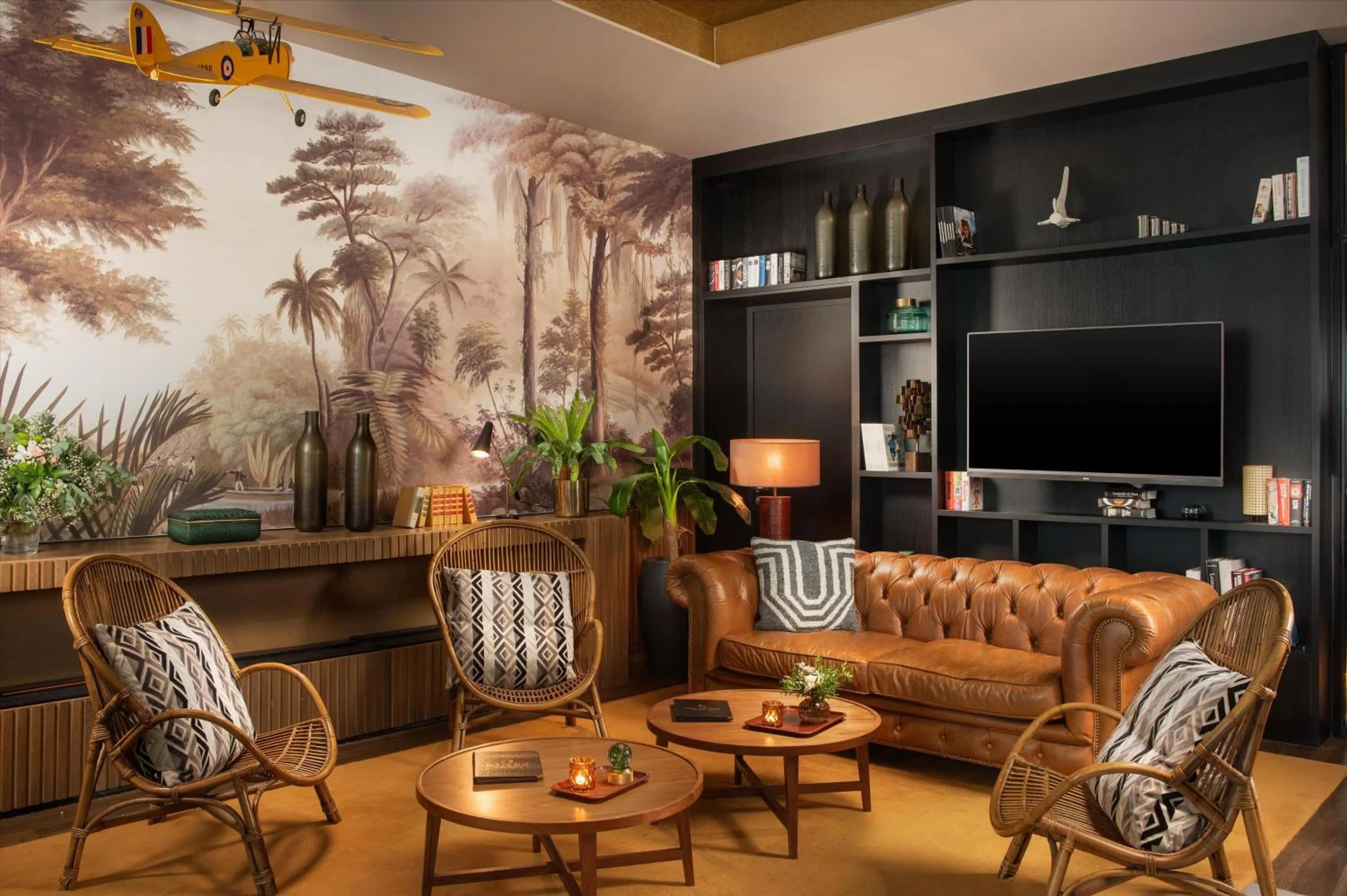 Lounge or bar in NH Lyon Airport