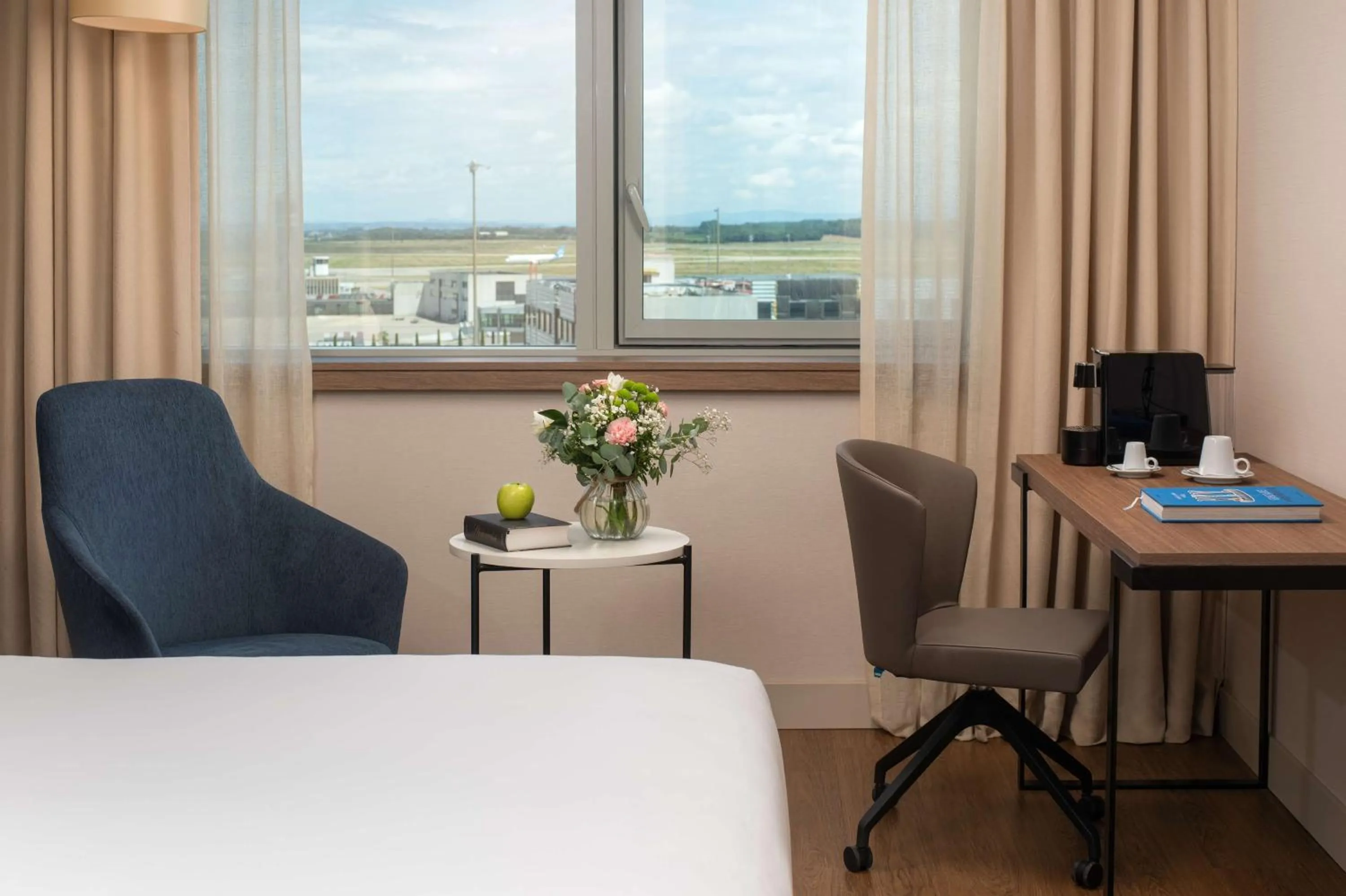 Bedroom in NH Lyon Airport