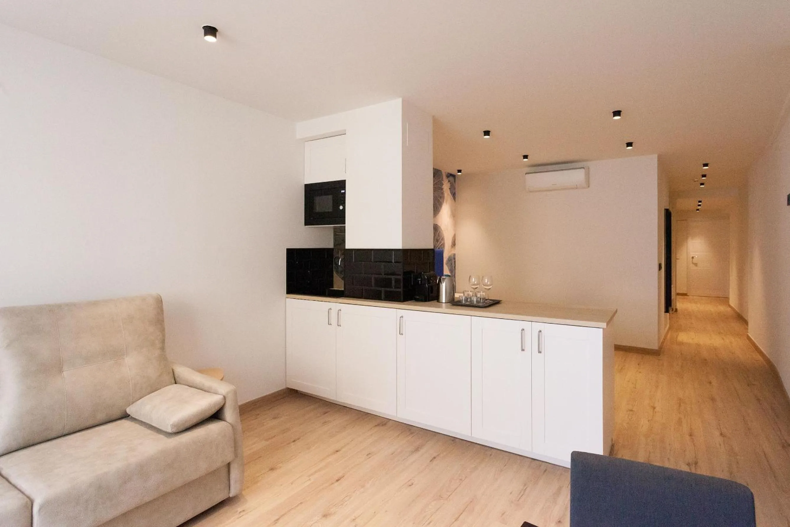 Seating area in Welldone Sierpes Boutique