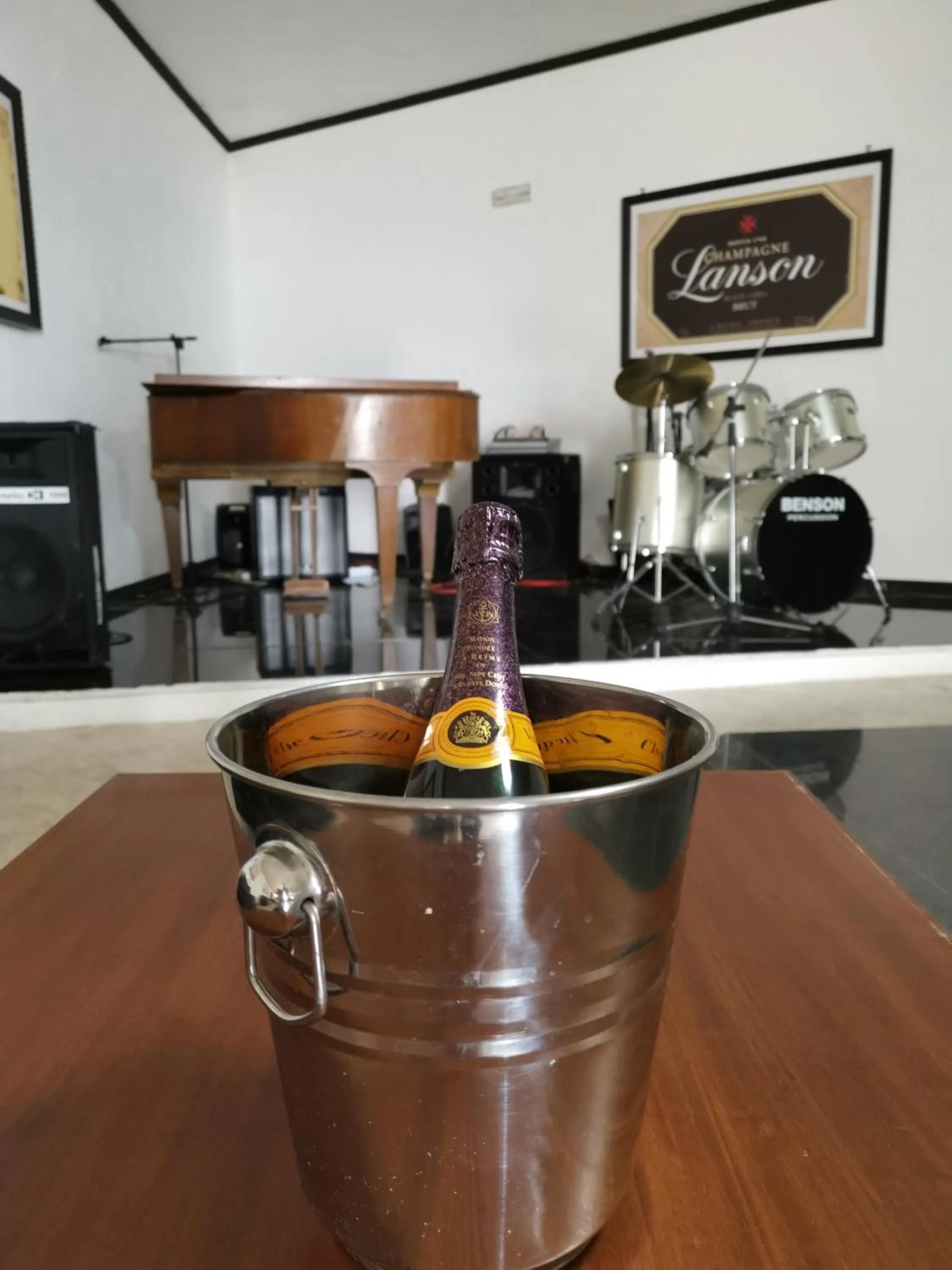 Drinks in Hotel Sica