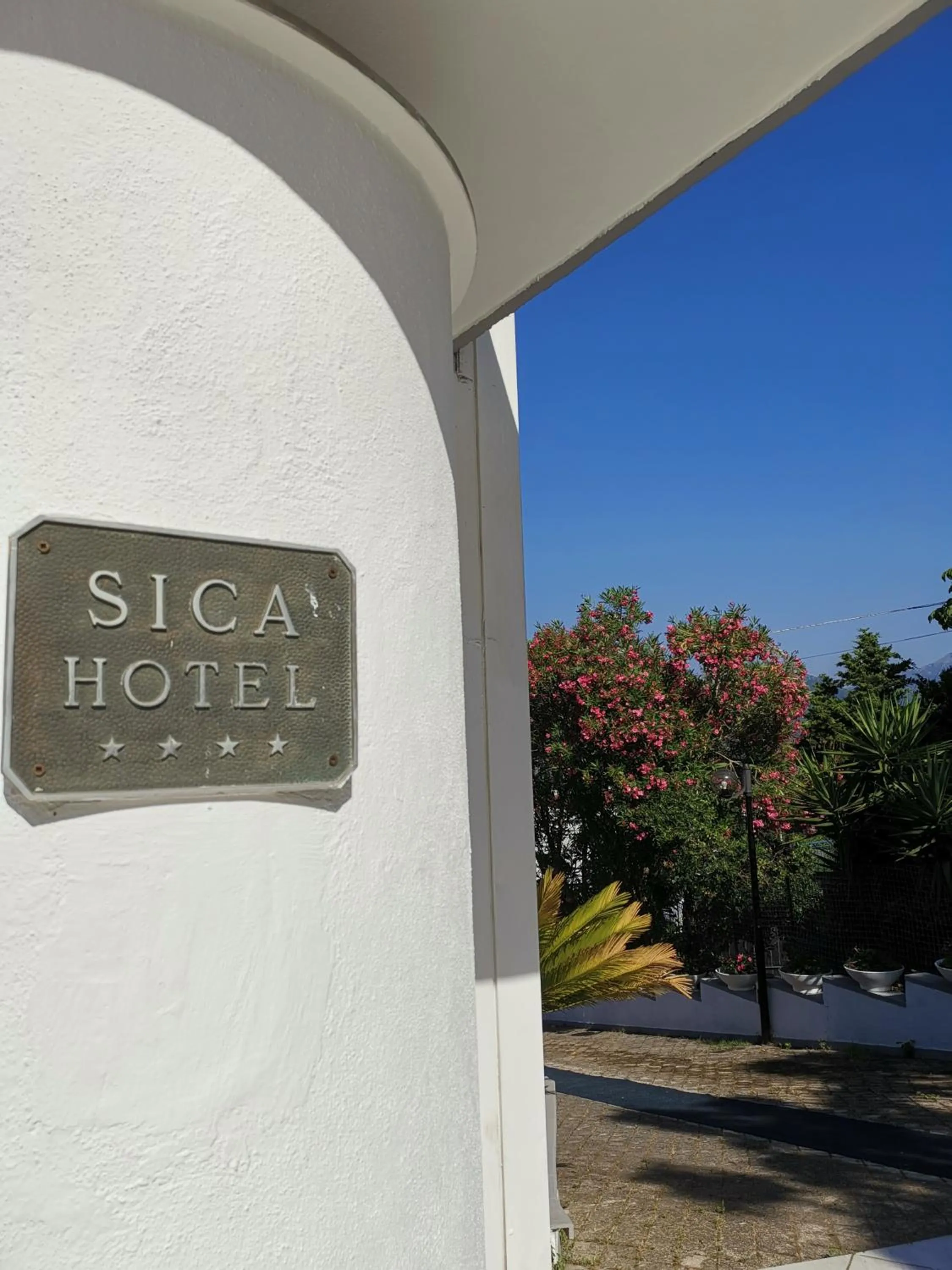 Facade/entrance in Hotel Sica