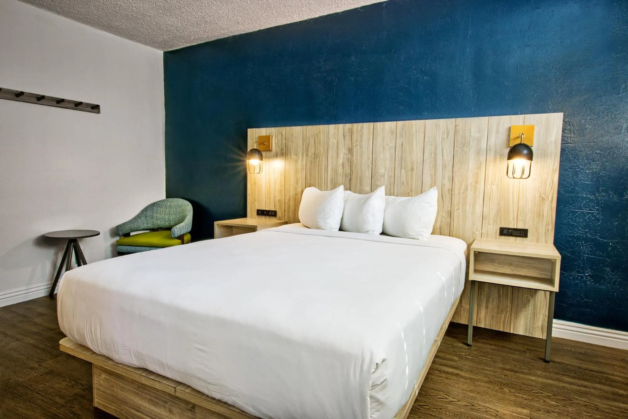 Bed in Downtowner Boutique Hotel
