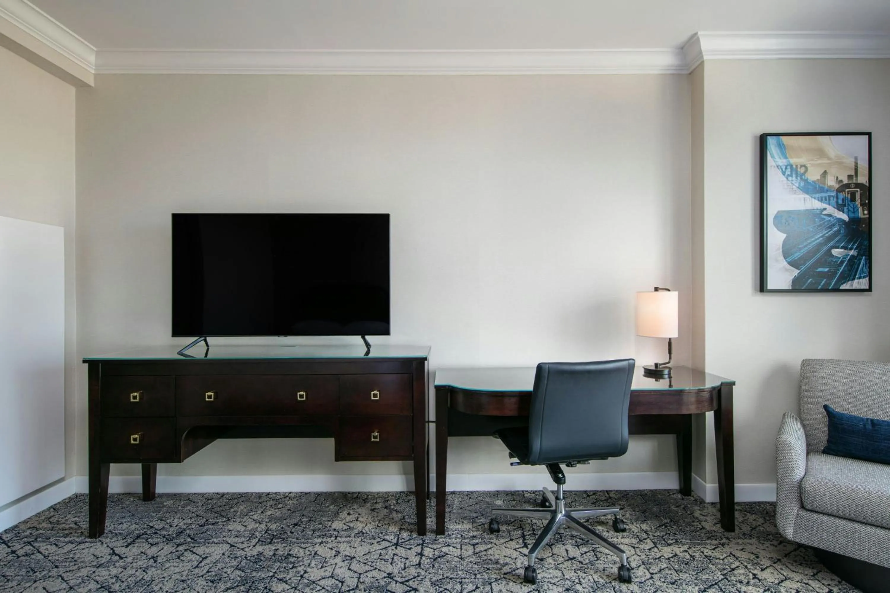 Photo of the whole room in Sheraton LaGuardia East Hotel